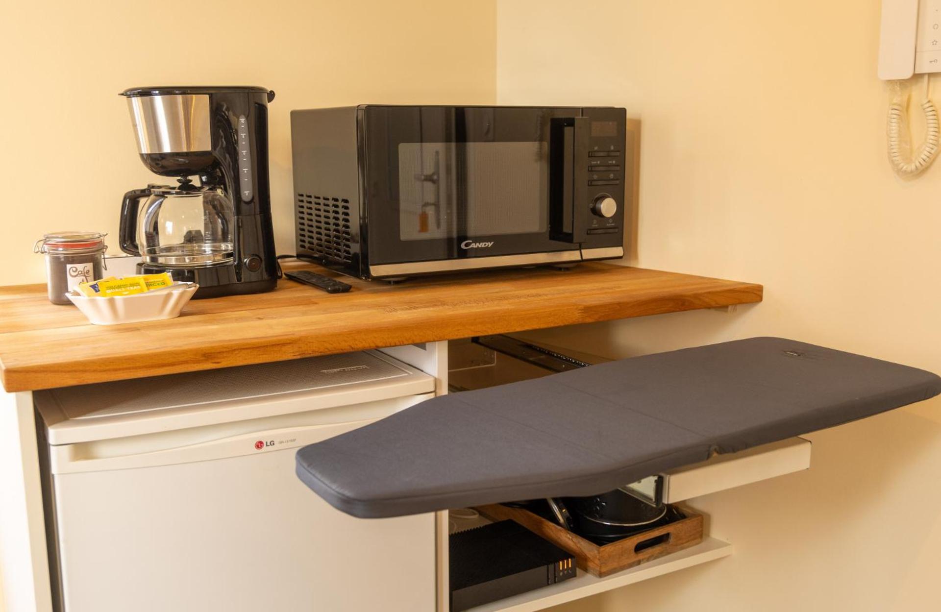 Coffee/tea facilities