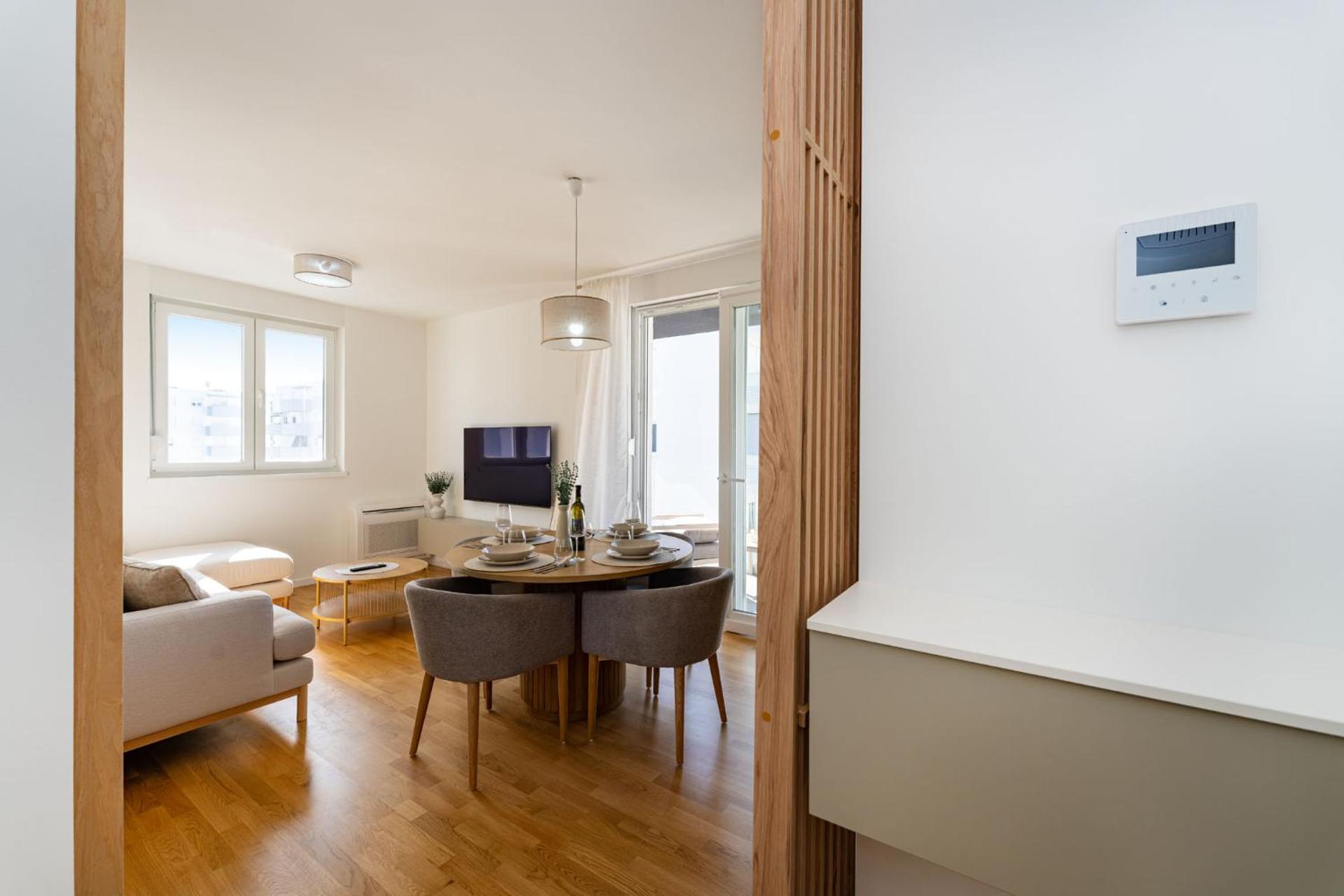 Luxury apartment Niko - garage space and panoramic view