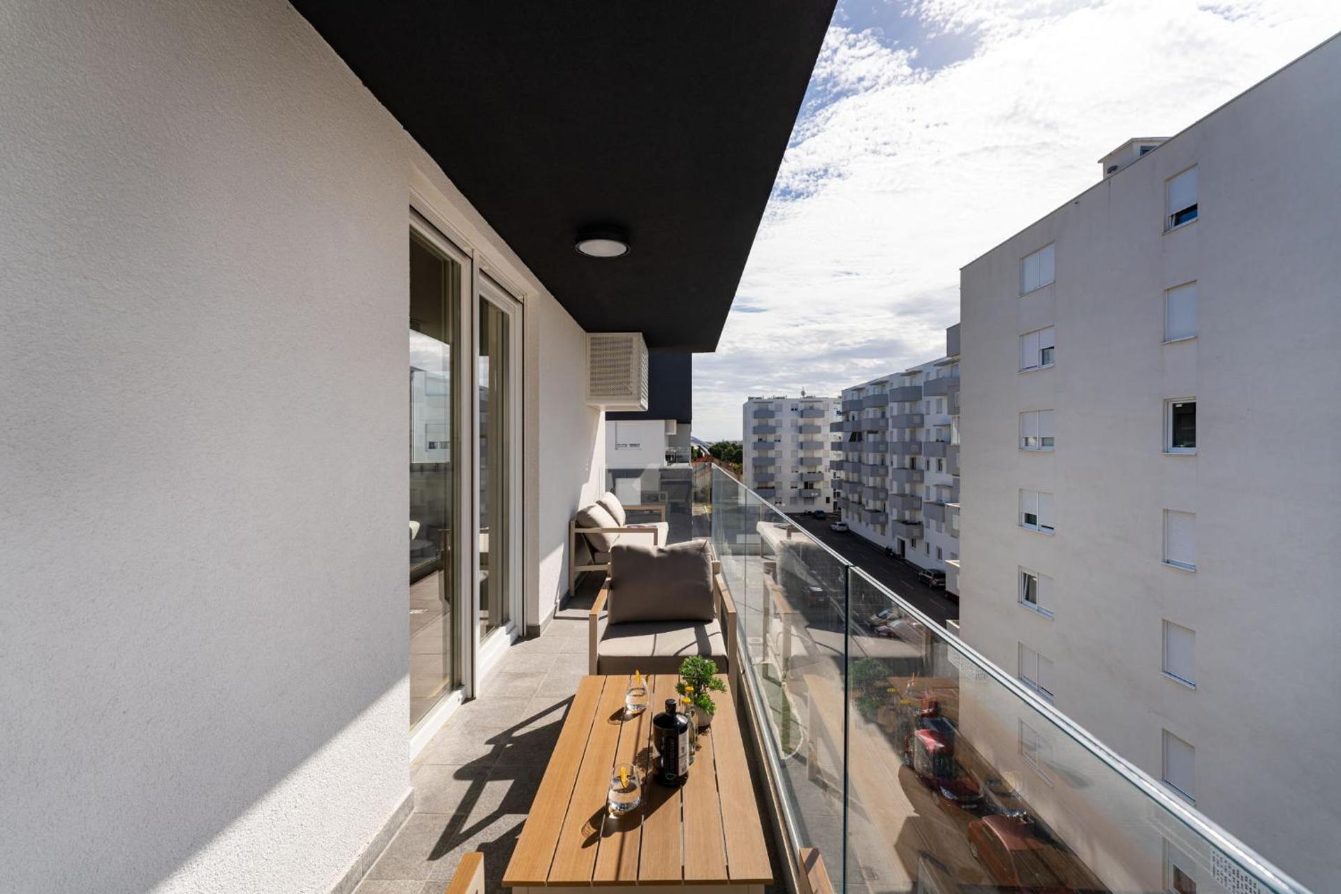 Luxury apartment Niko - garage space and panoramic view