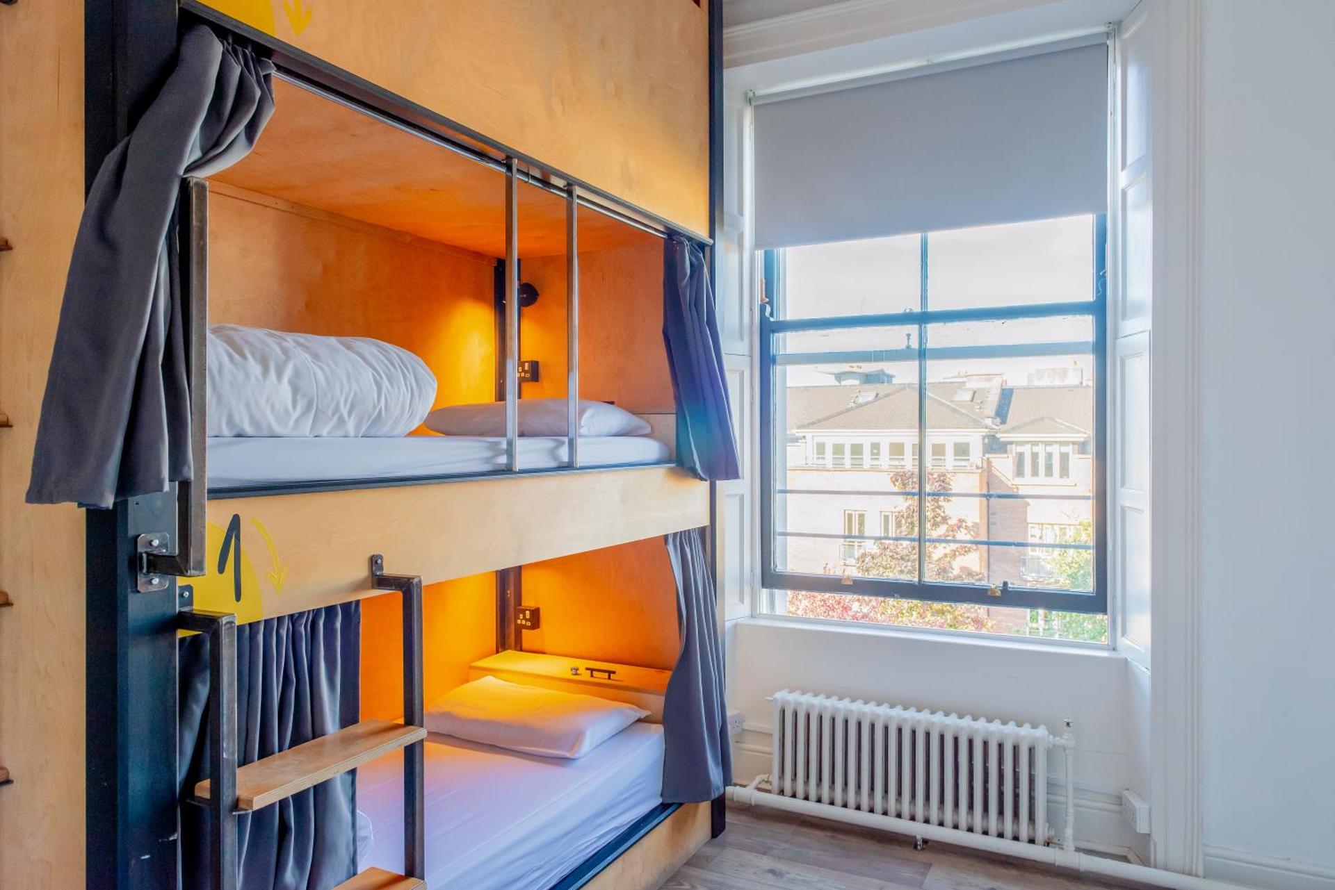 6-Bed Mixed Dormitory Room