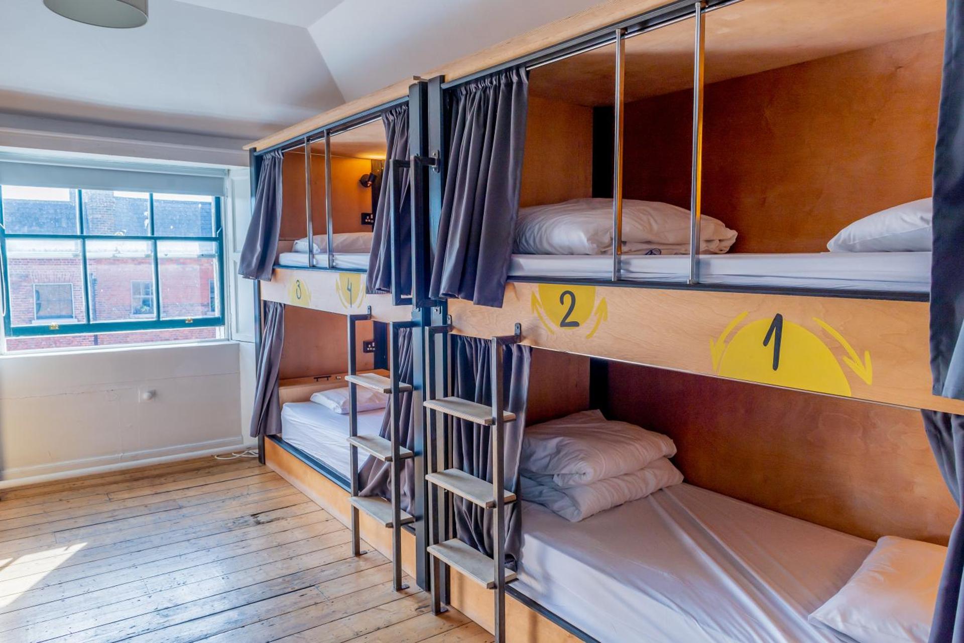 6-Bed Mixed Dormitory Room