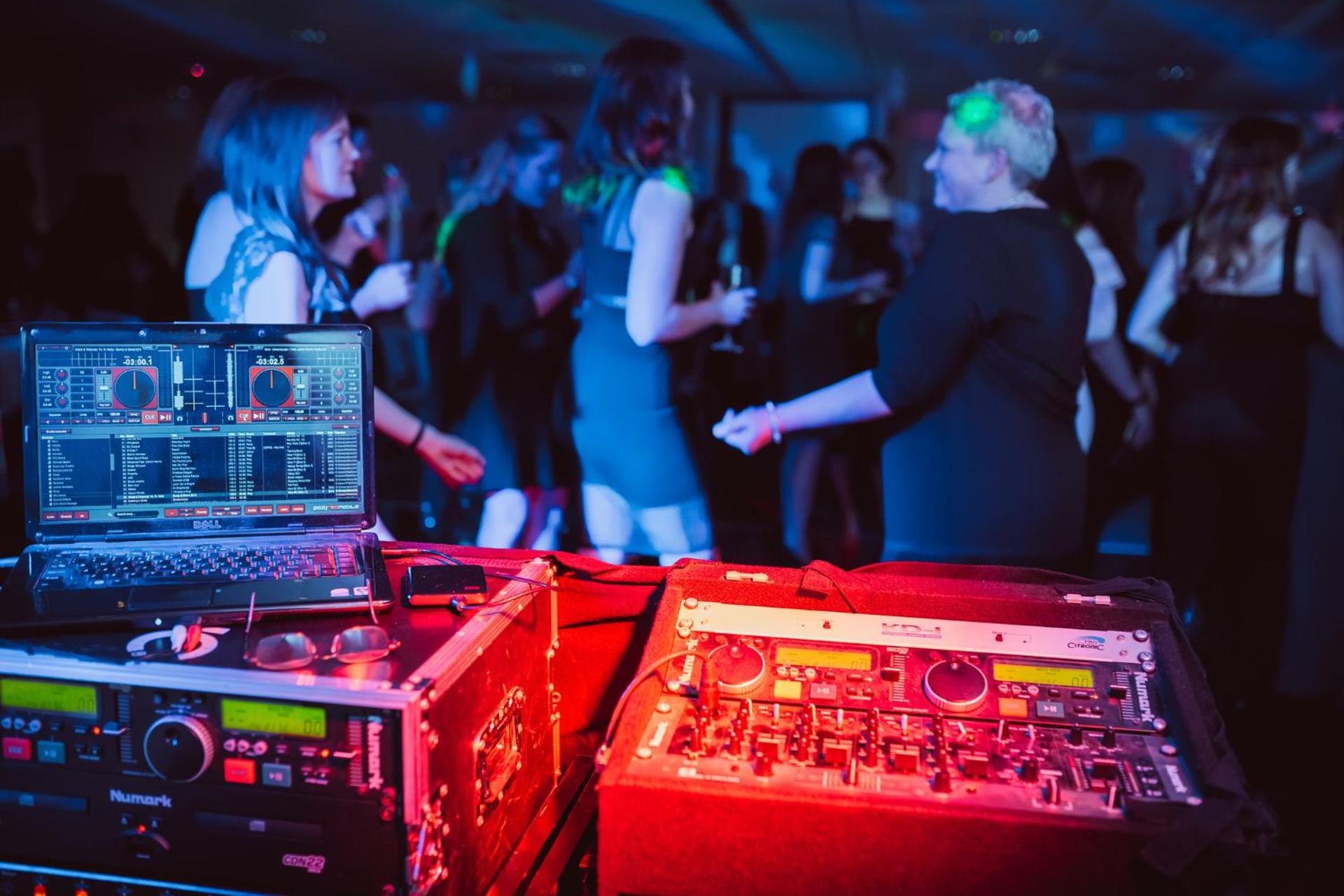 Meeting/conference room