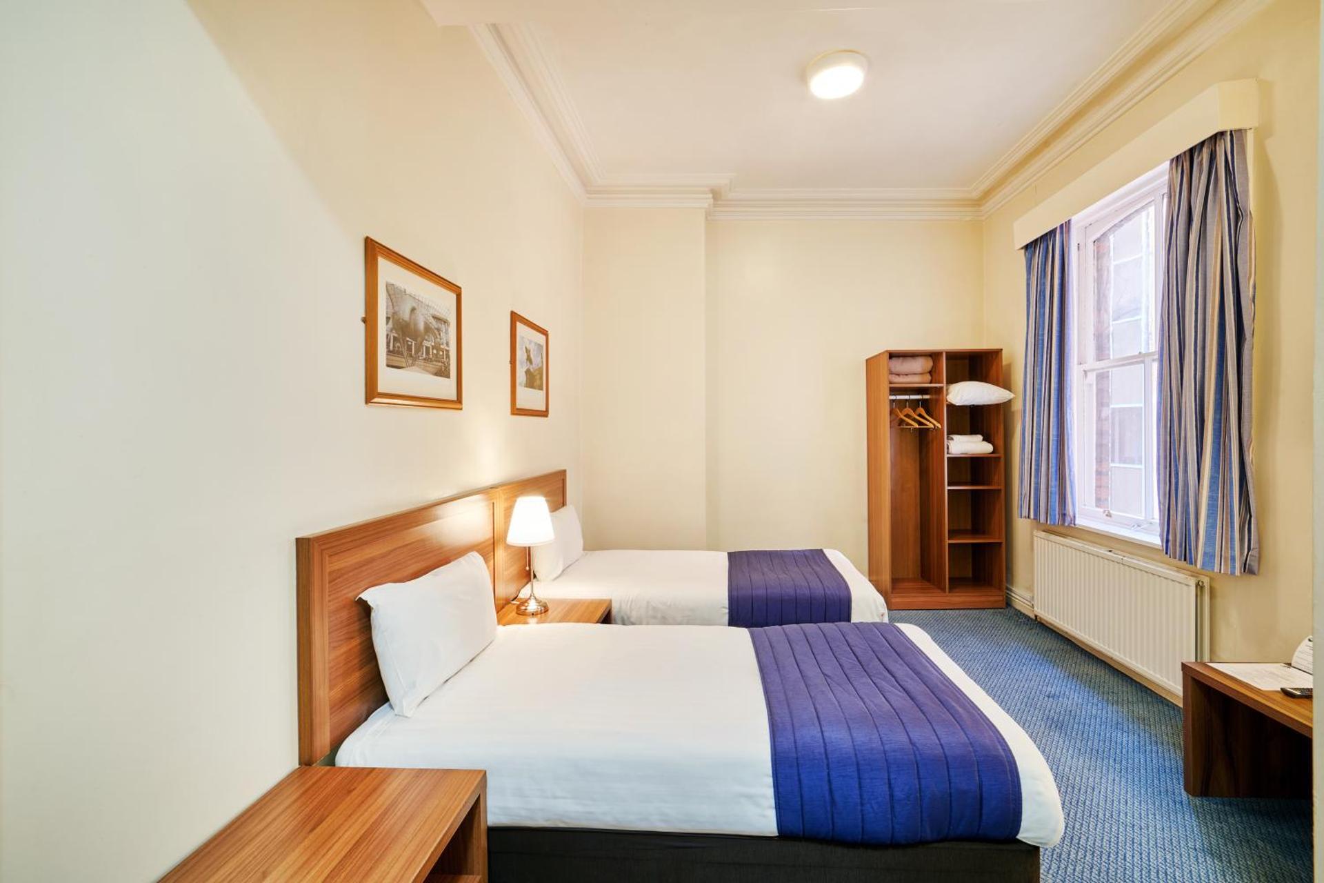 Discovery Inn - Leeds