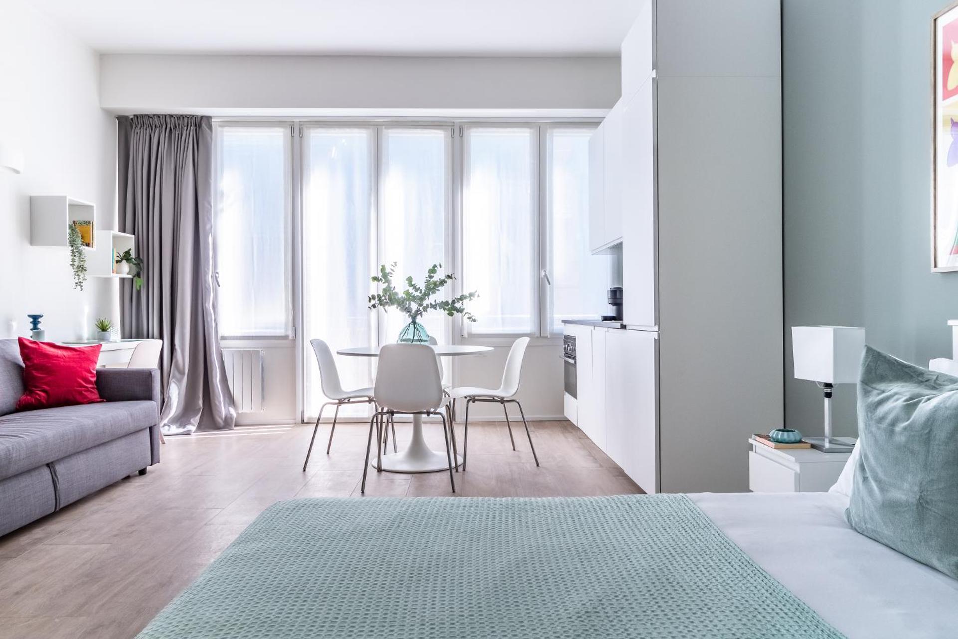 Photo of the whole room