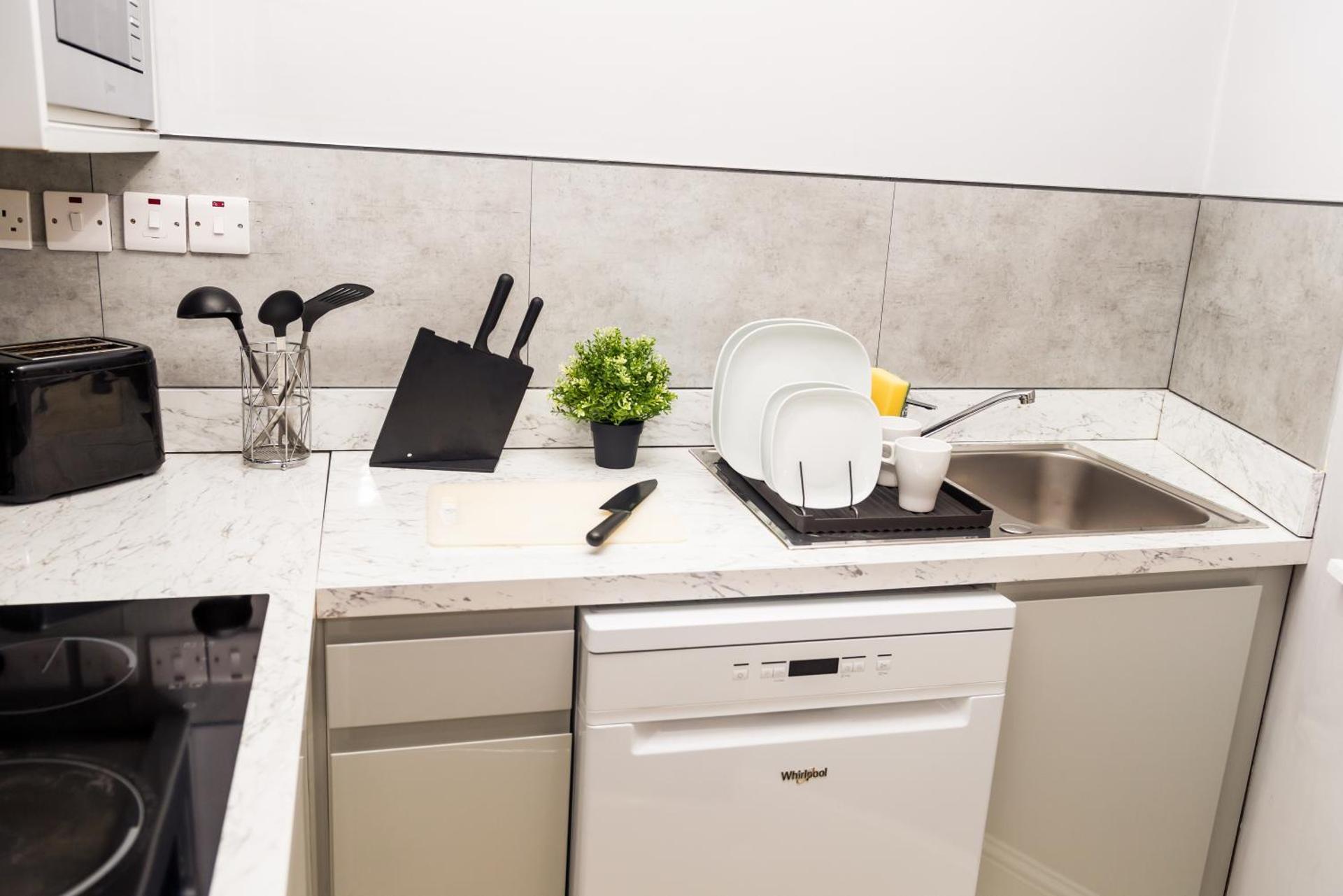 Kitchen or kitchenette