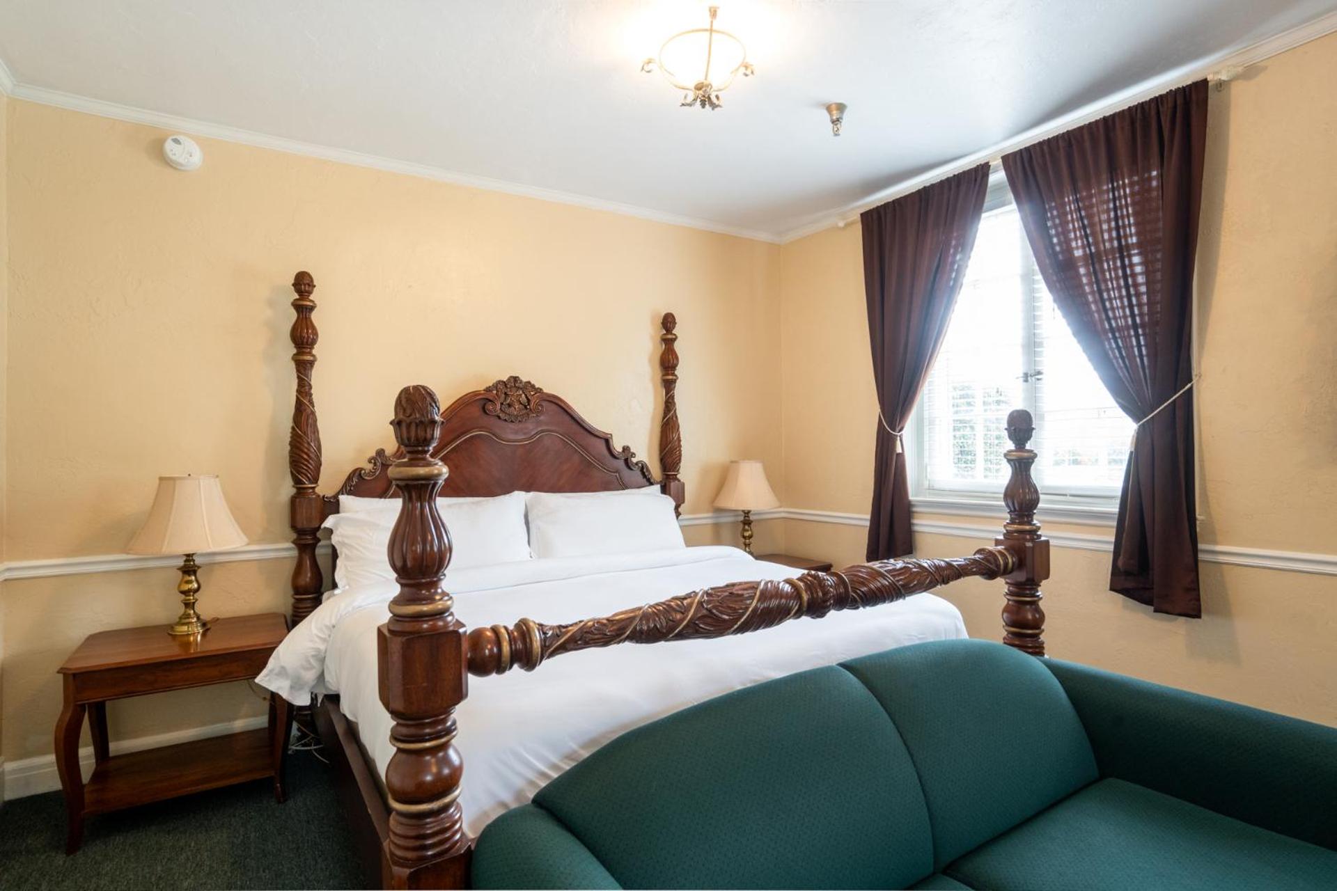 Lake Lure Inn and Spa