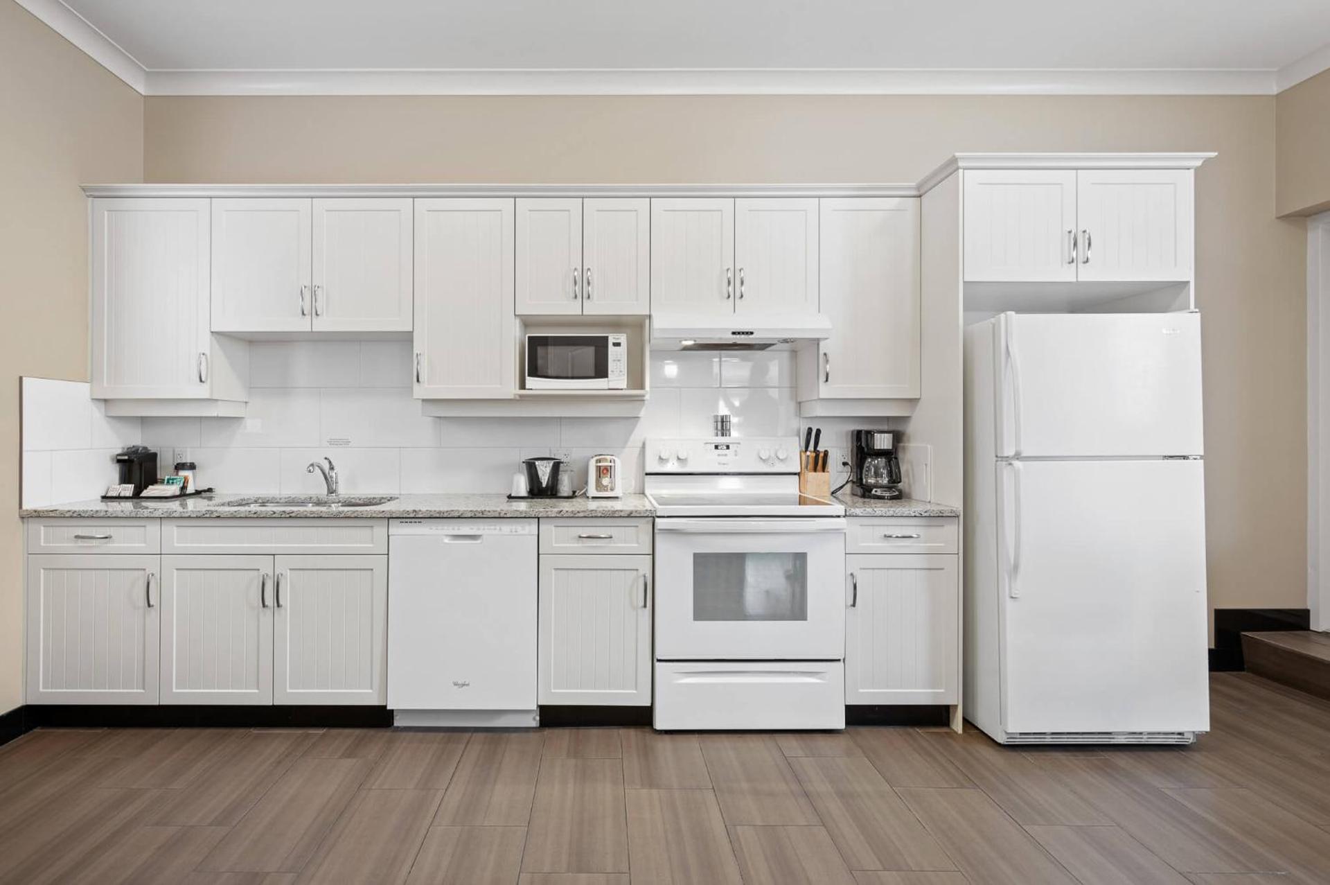 Glenwood Inn & Suites