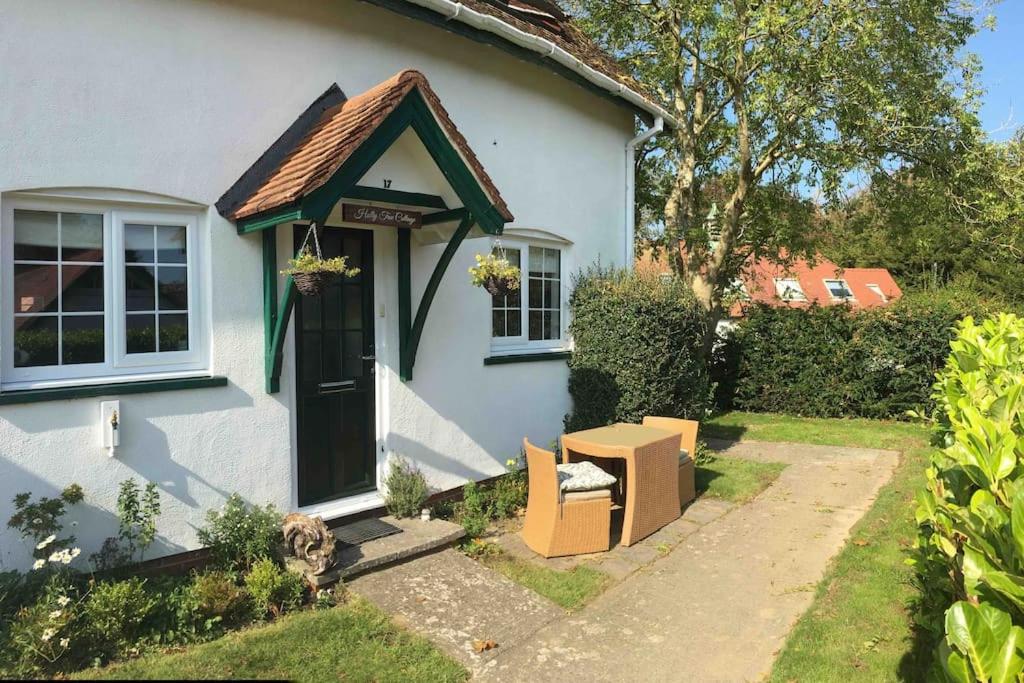 Beautiful Cosy Cottage in Aberporth
