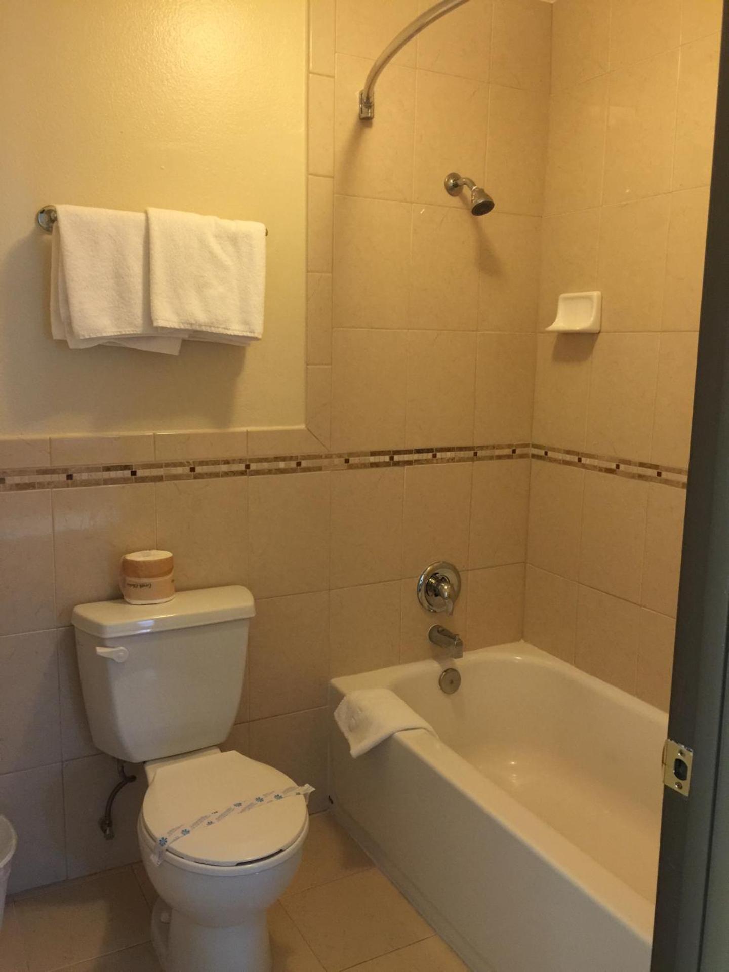 King Room - Non-Smoking