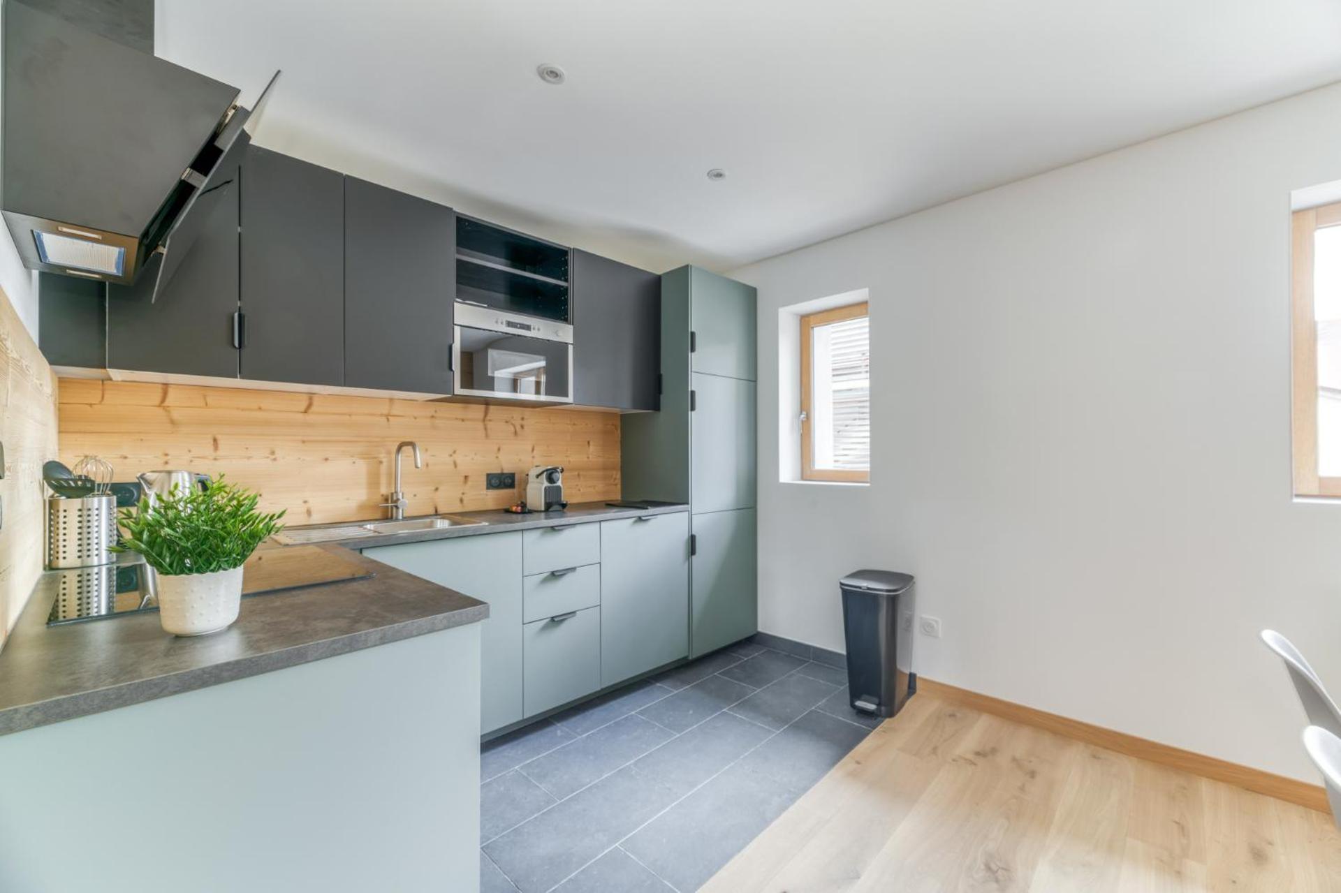 Kitchen or kitchenette