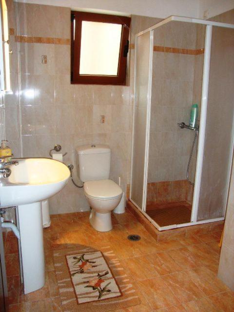 One-Bedroom Apartment (4 Adults)