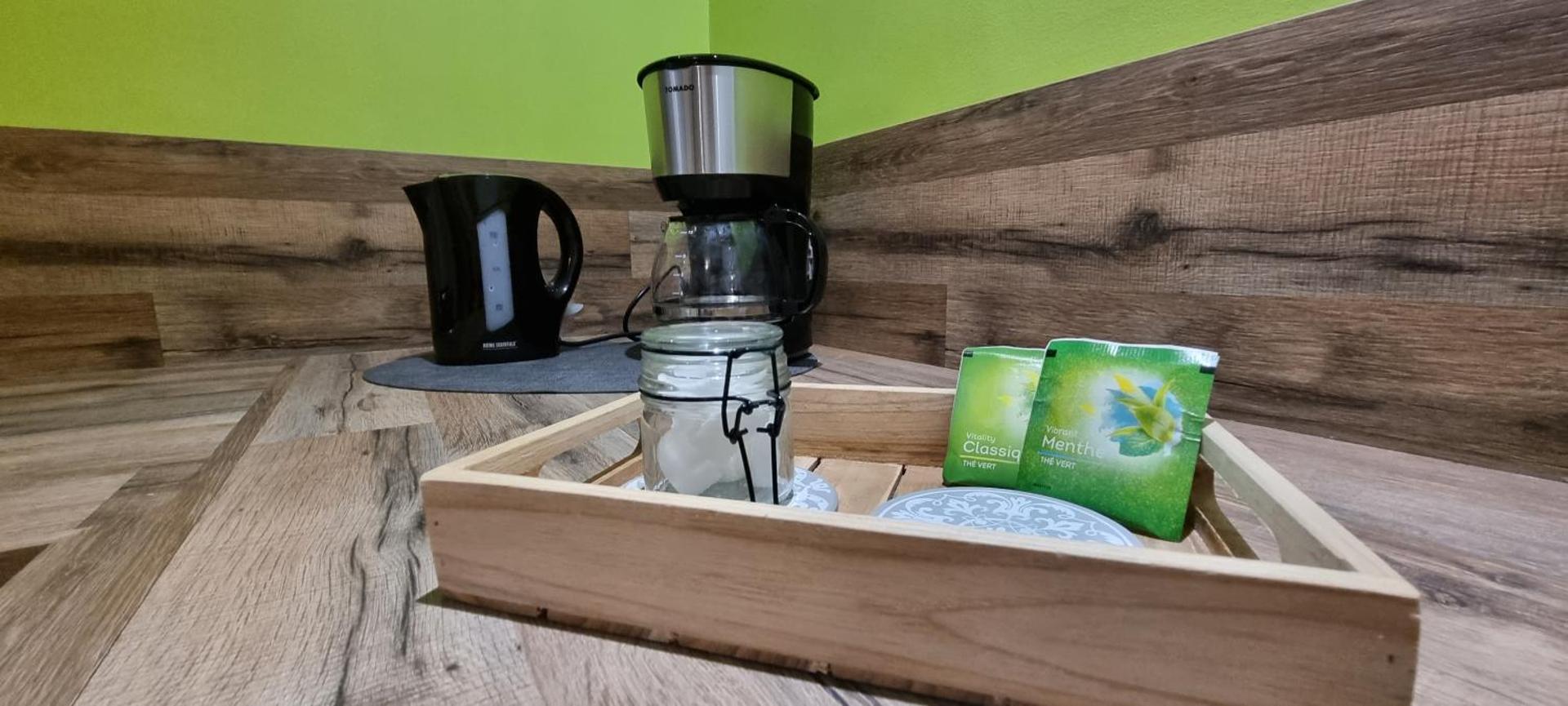 Coffee/tea facilities