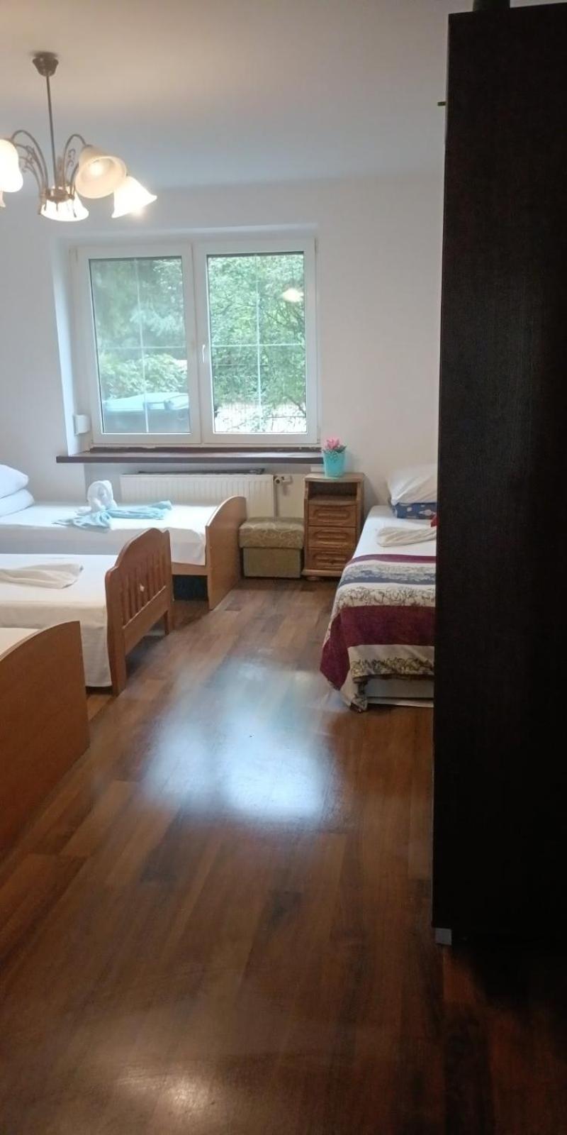 Single Bed in Male Dormitory Room with Shared Bathroom