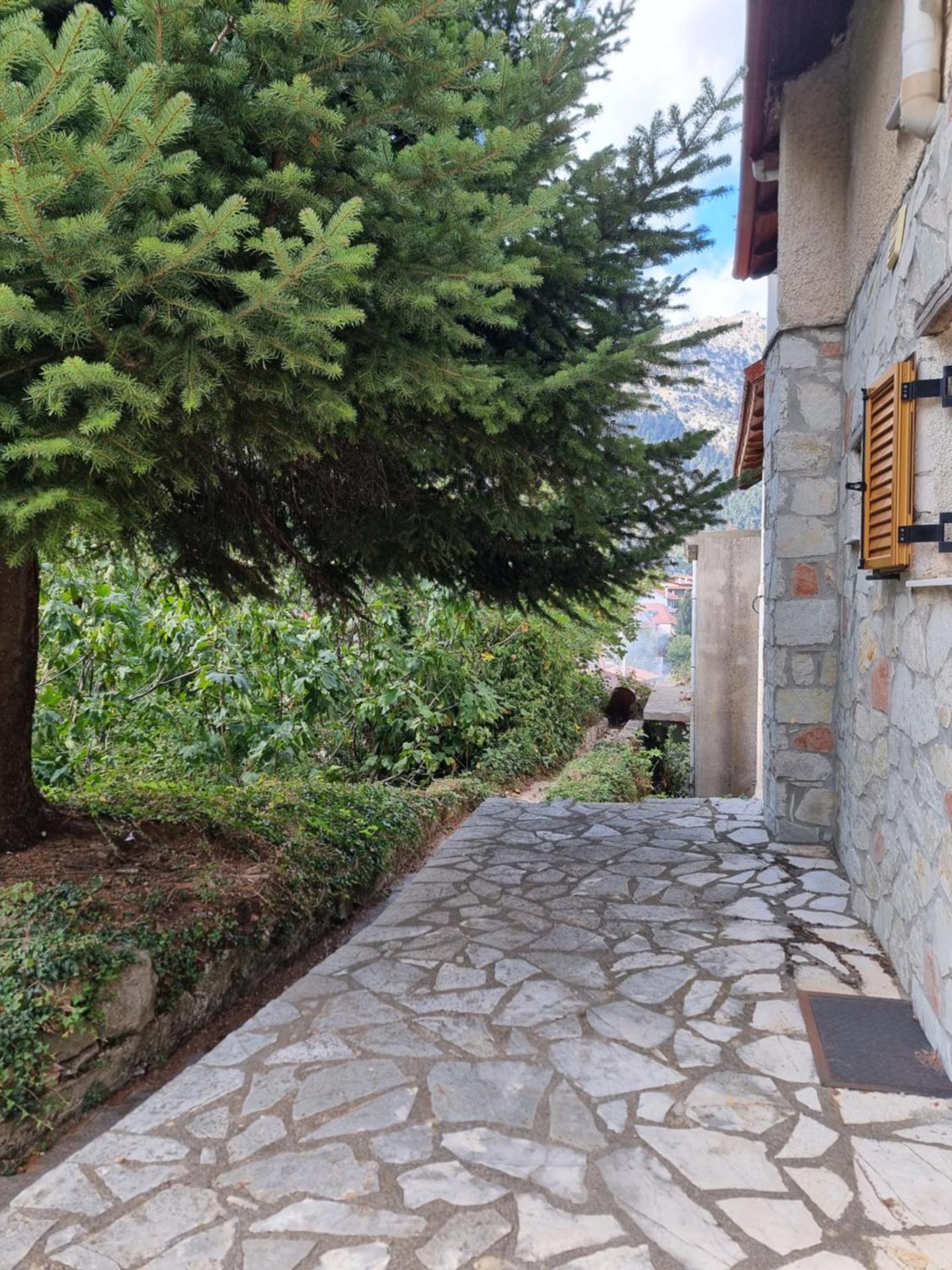 7hills Waterfall Lodge by Ski Alure