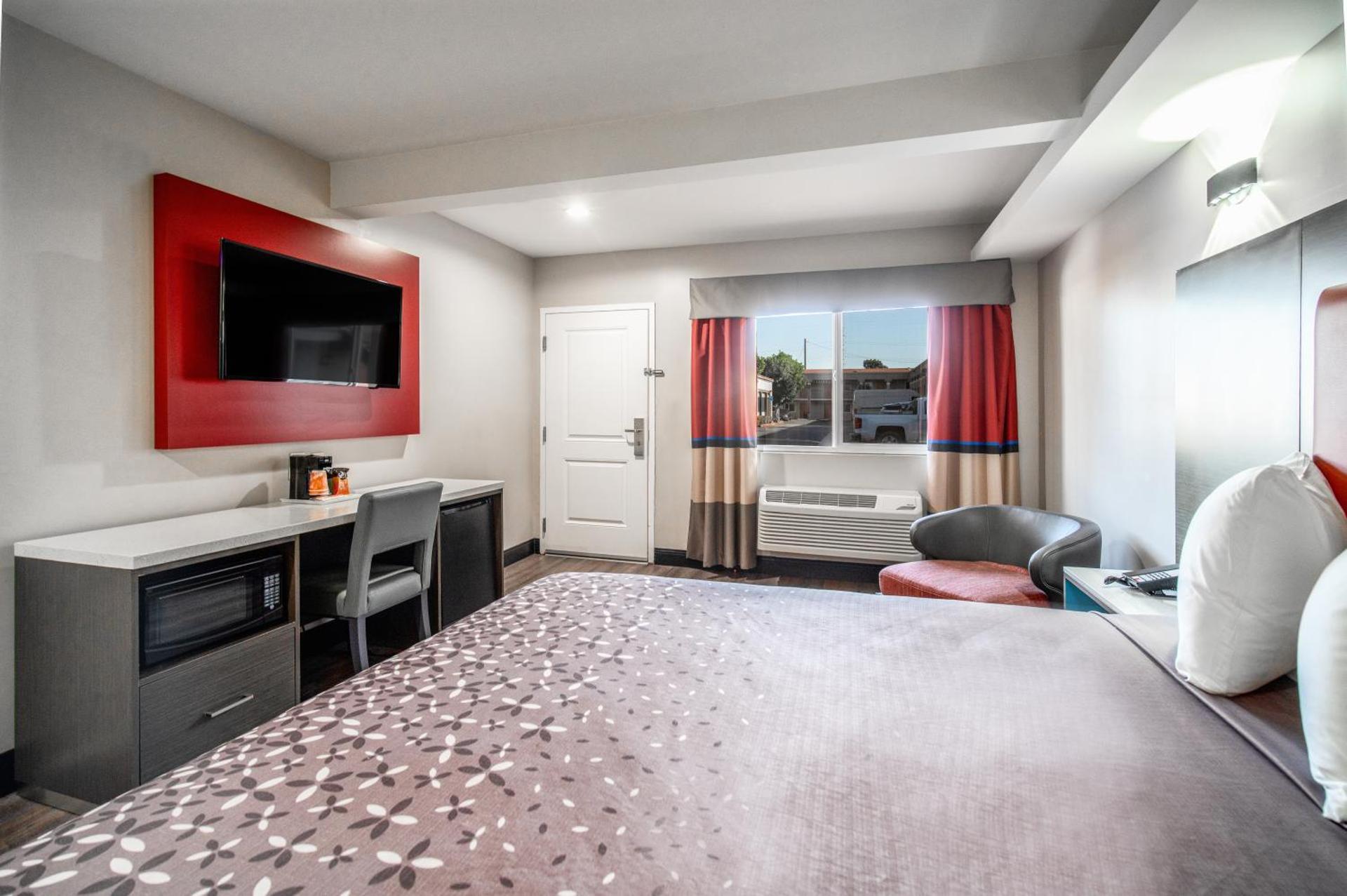 King Room - Non-Smoking