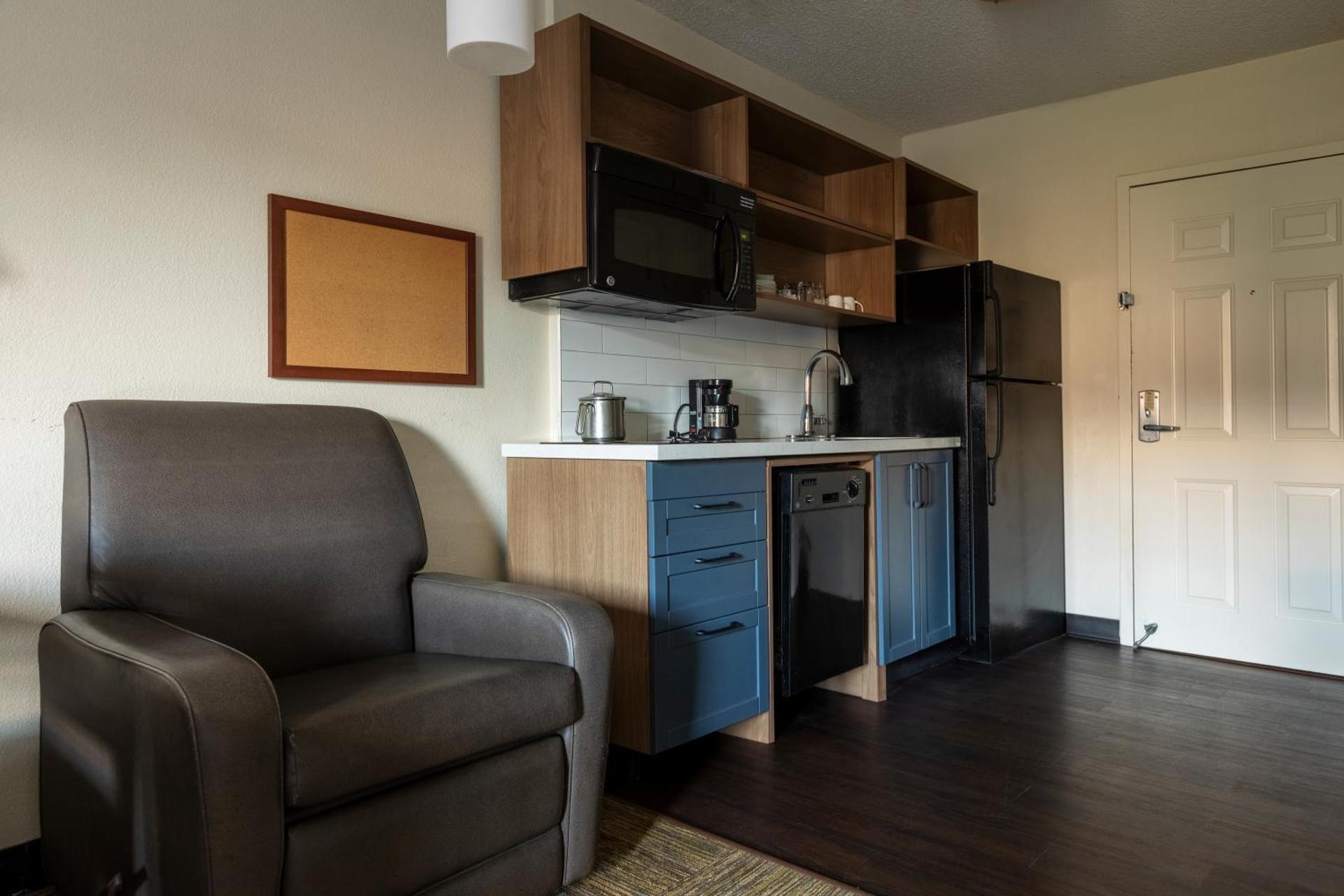 Candlewood Suites Colonial Heights - Fort Lee by IHG