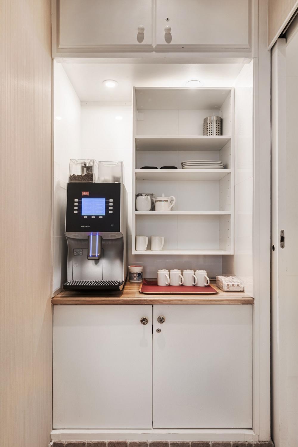 Coffee/tea facilities