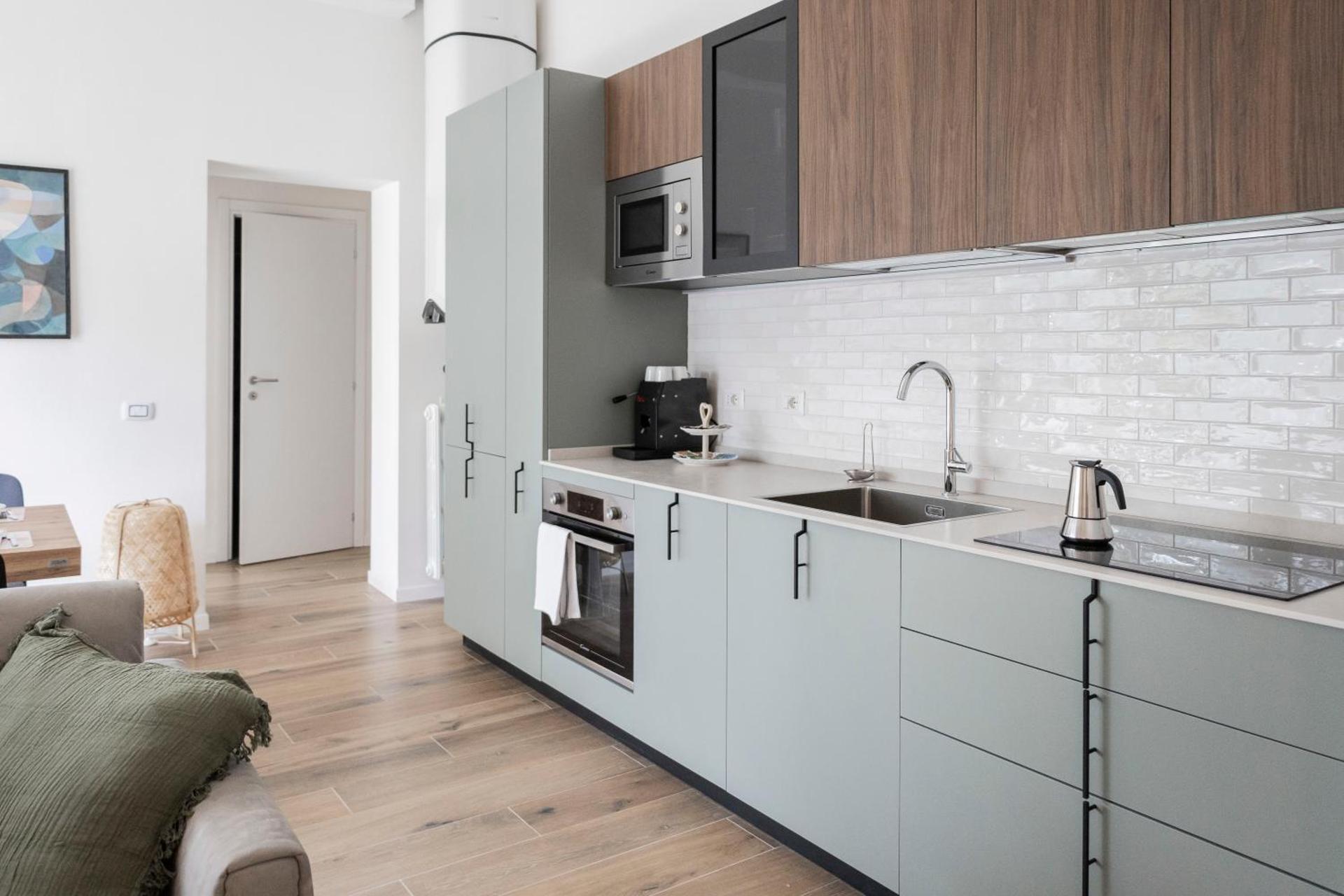 Kitchen or kitchenette