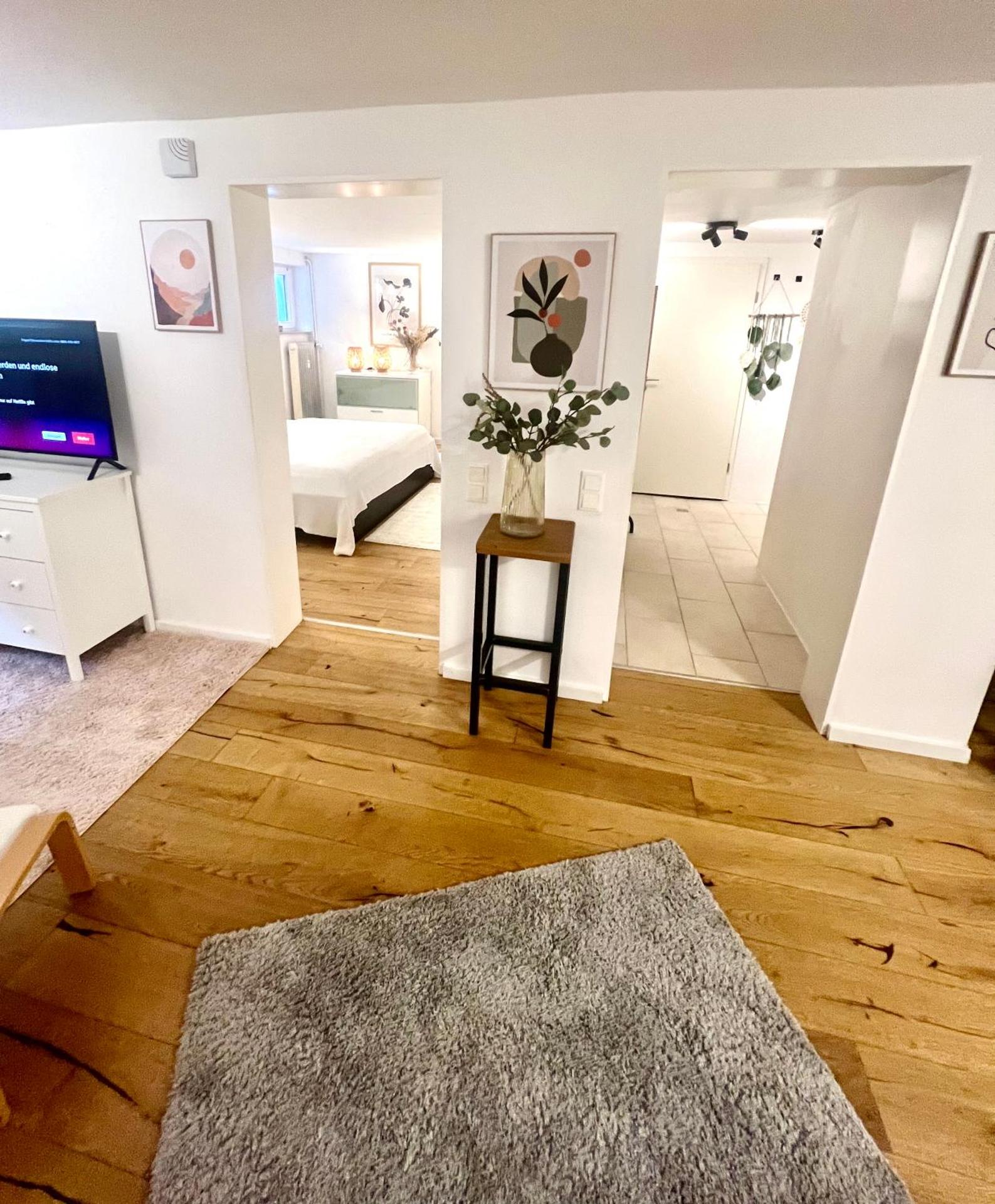 Gemütliche Souterrain Wohnung neben der Universitätsklinik in Homburg