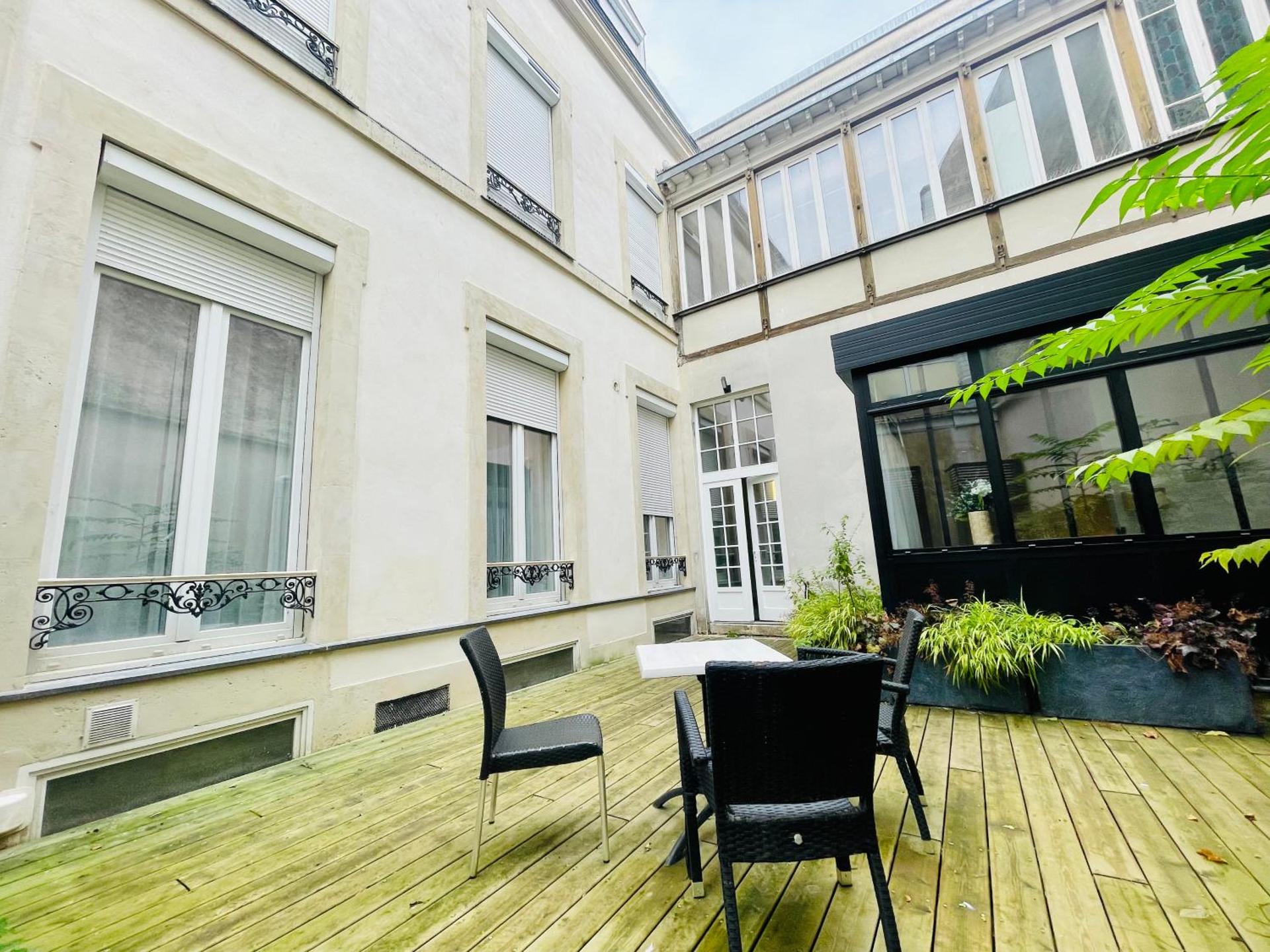 Inner courtyard view