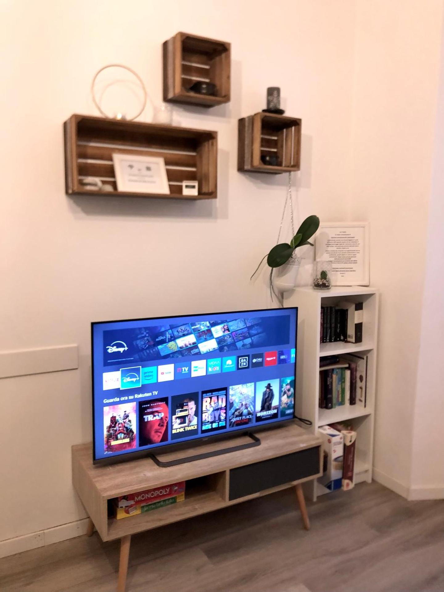 Communal lounge/ TV room