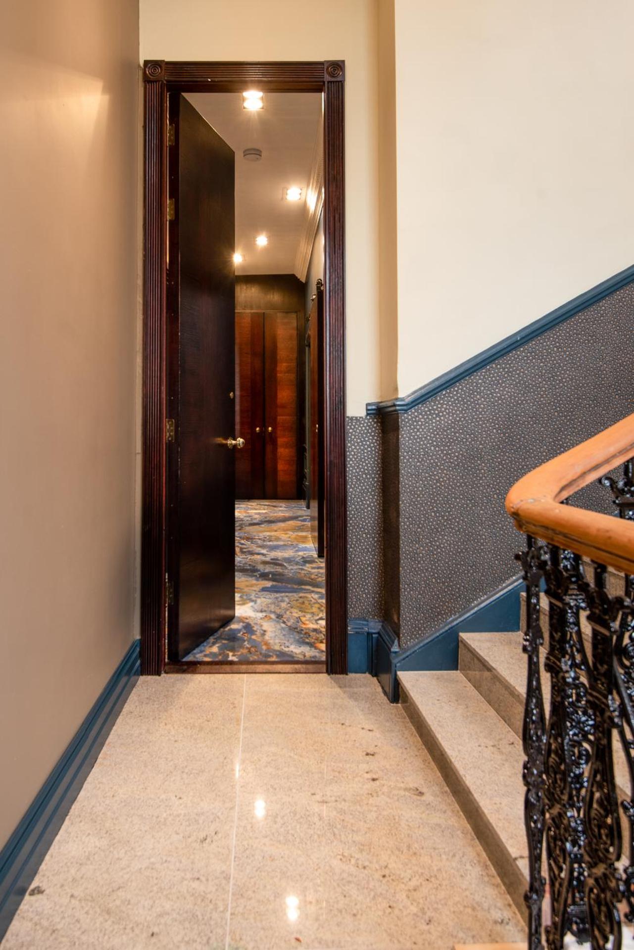 The Balcony Luxury Apartment