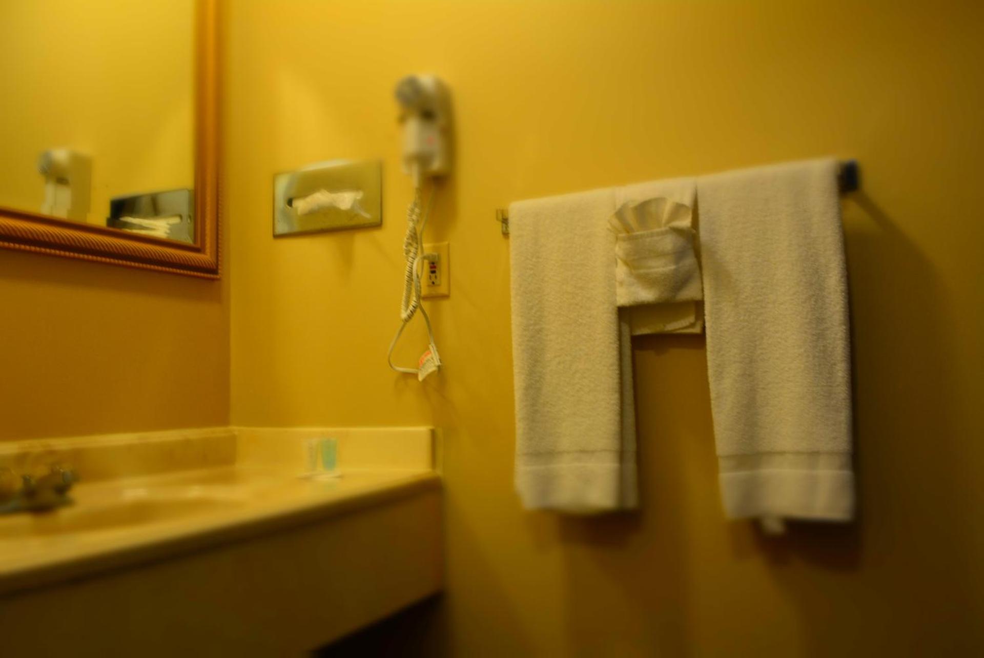 Queen Room with Two Queen Beds - Interior