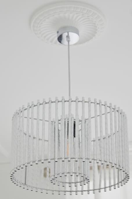 Bright Modern Apartment in Lisbon City Center with AC