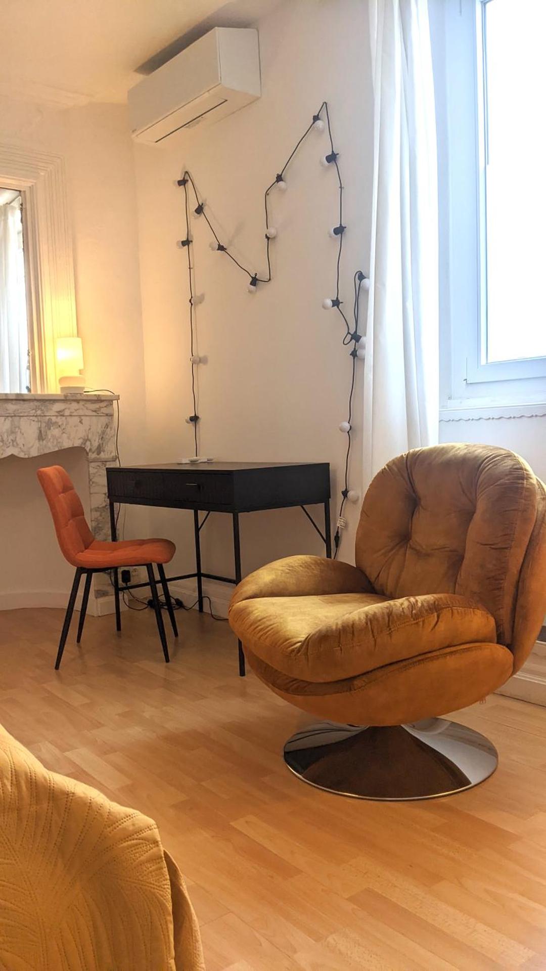 Chambre Voltaire ou Chambre Beckett, terrasse en bord de Sorgue