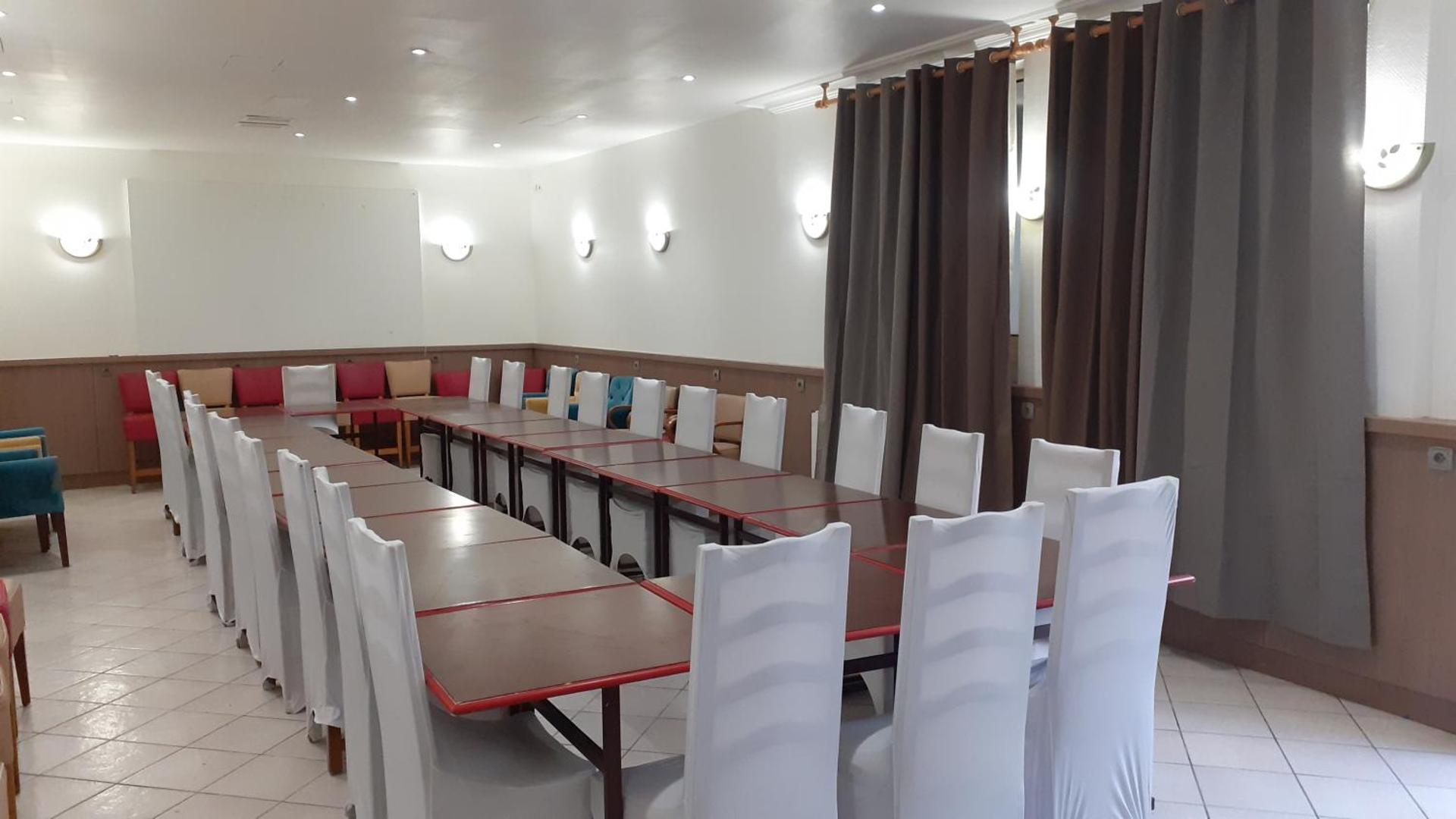 Meeting/conference room