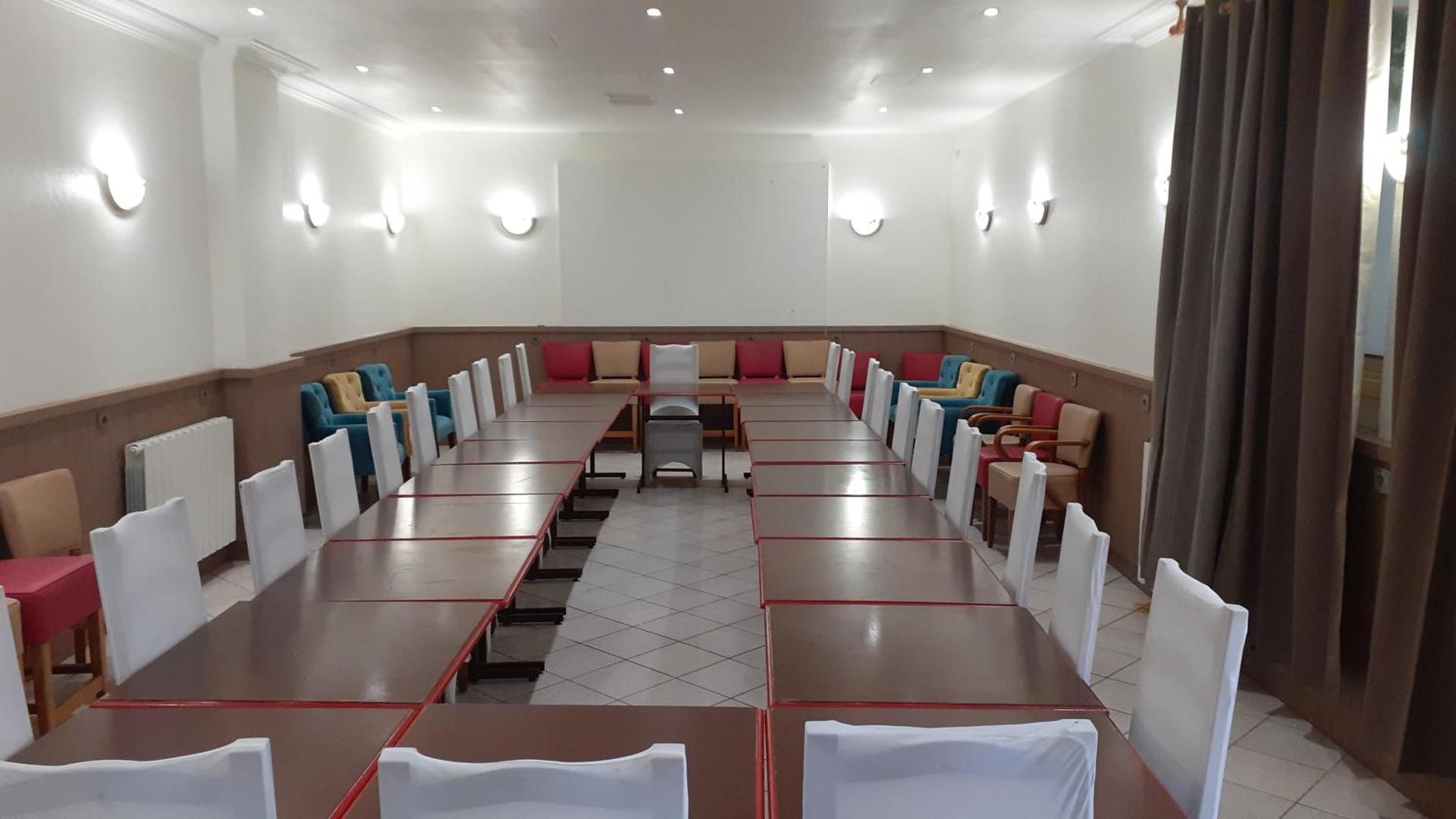 Meeting/conference room