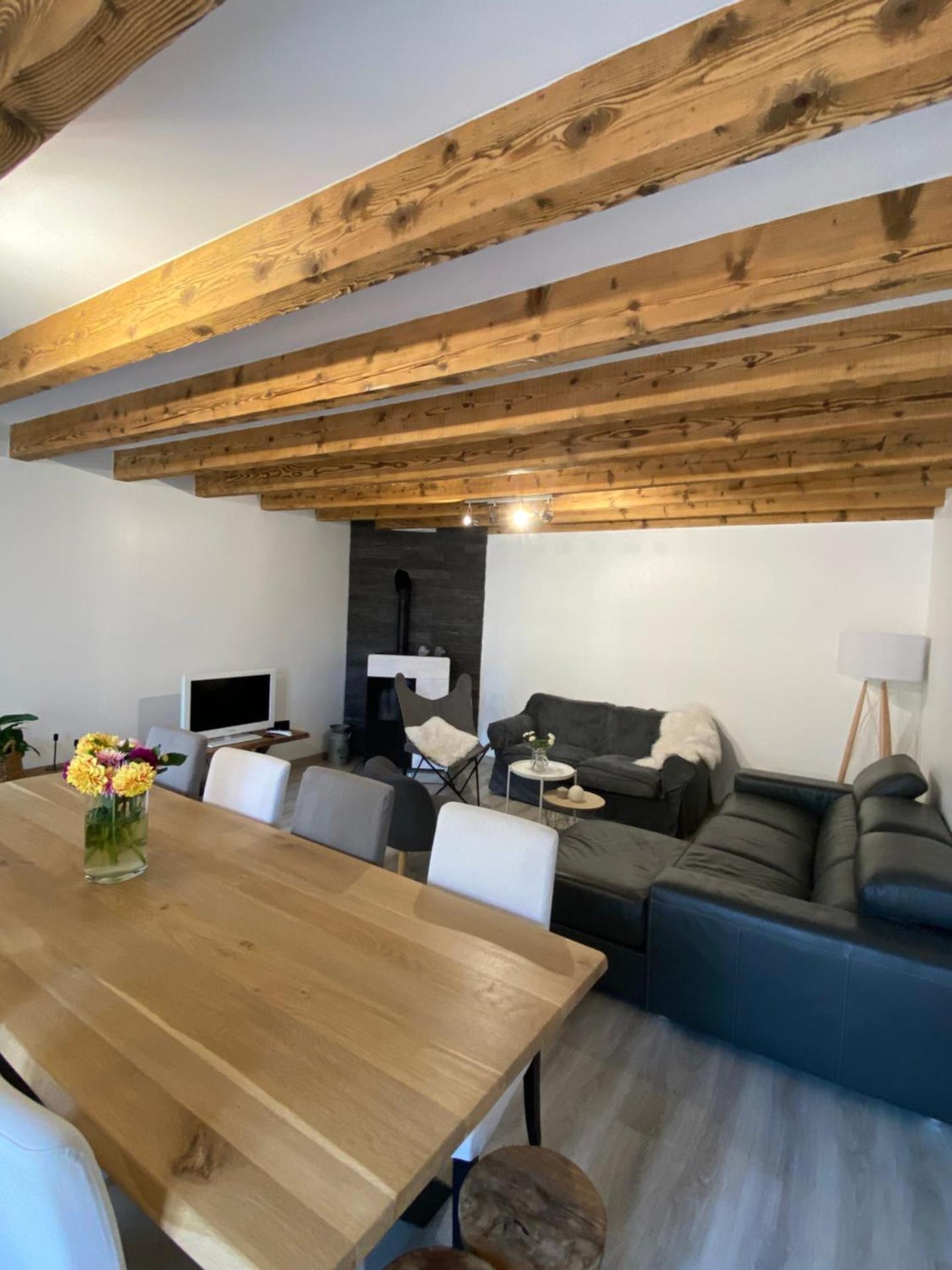 Communal lounge/ TV room