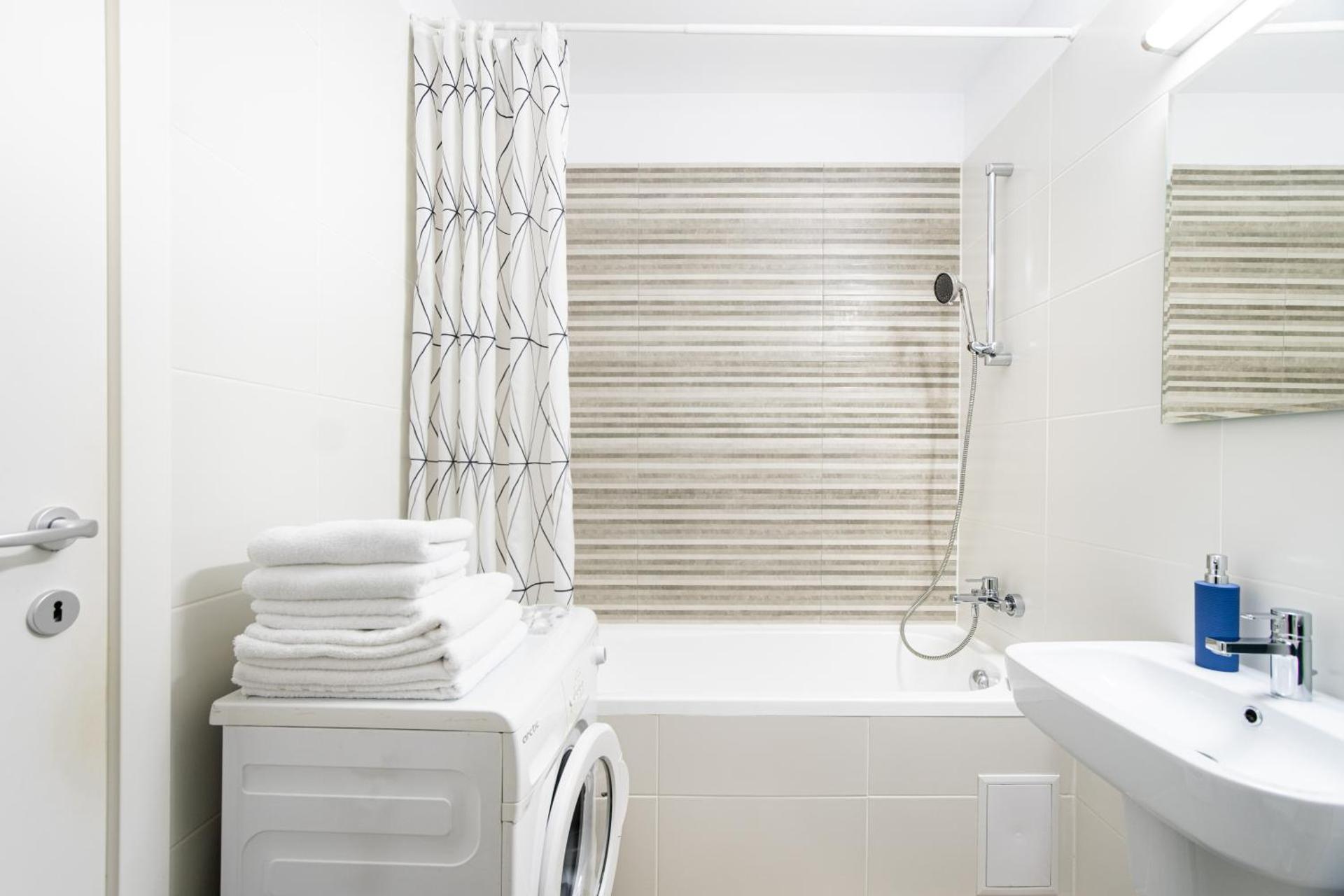 Jasmine Luxury Aviatiei