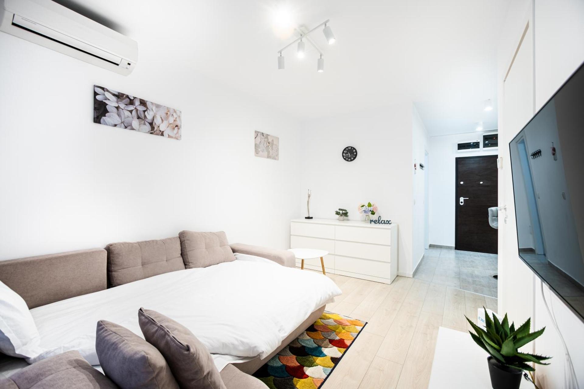 Jasmine Luxury Aviatiei