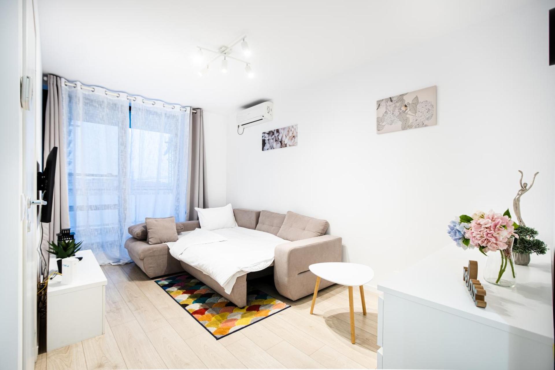 Jasmine Luxury Aviatiei