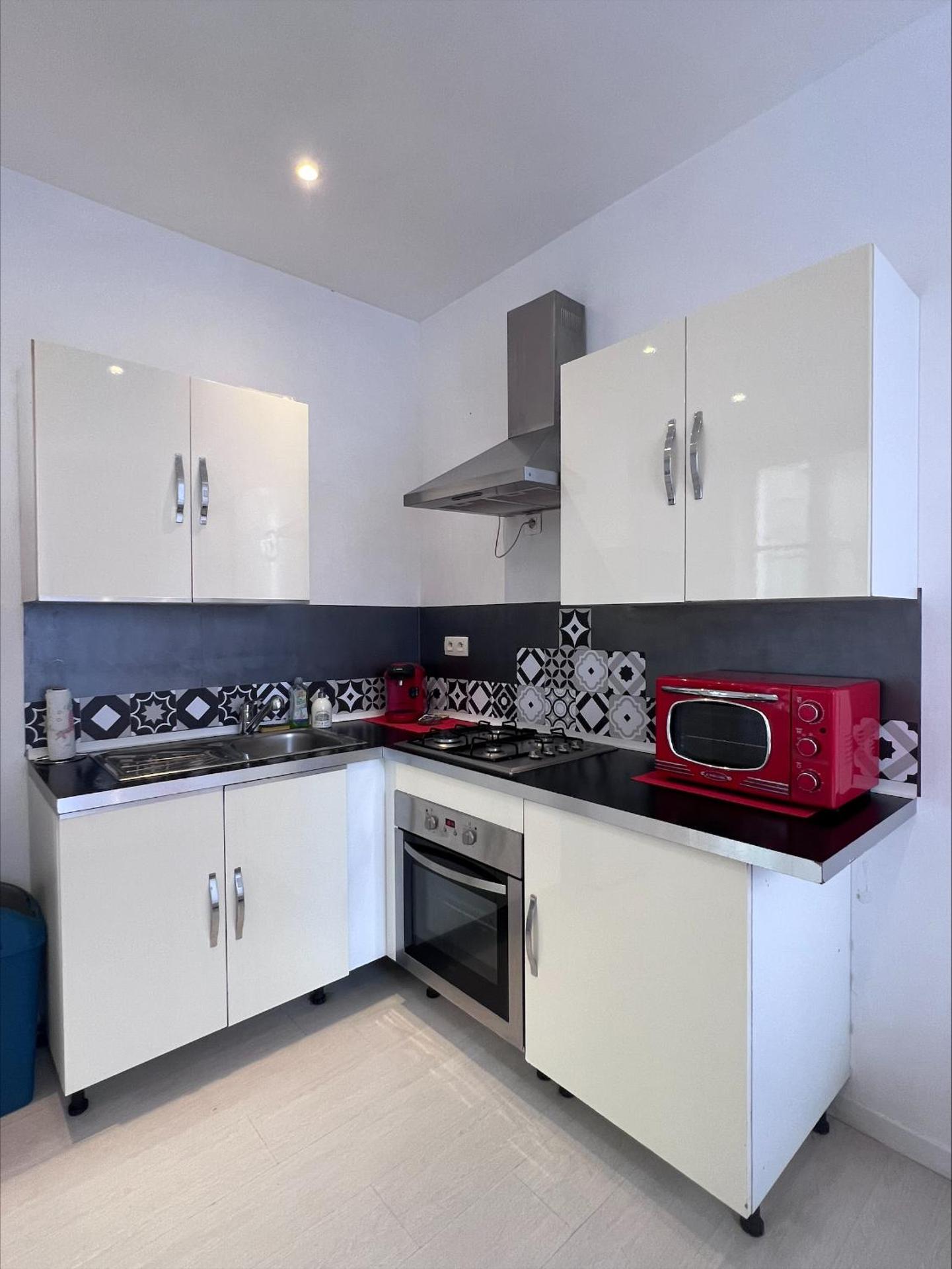 Kitchen or kitchenette