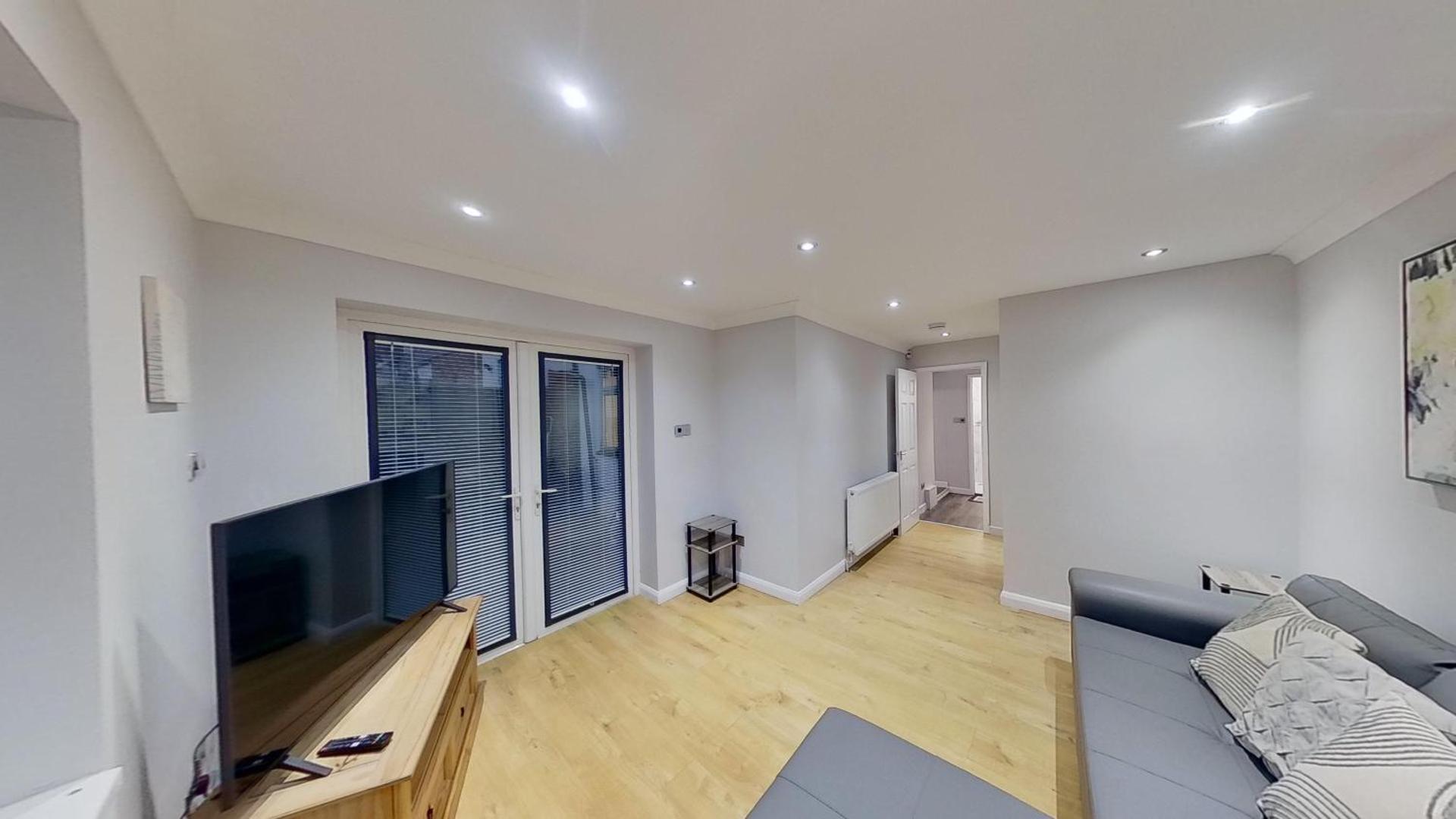 Communal lounge/ TV room