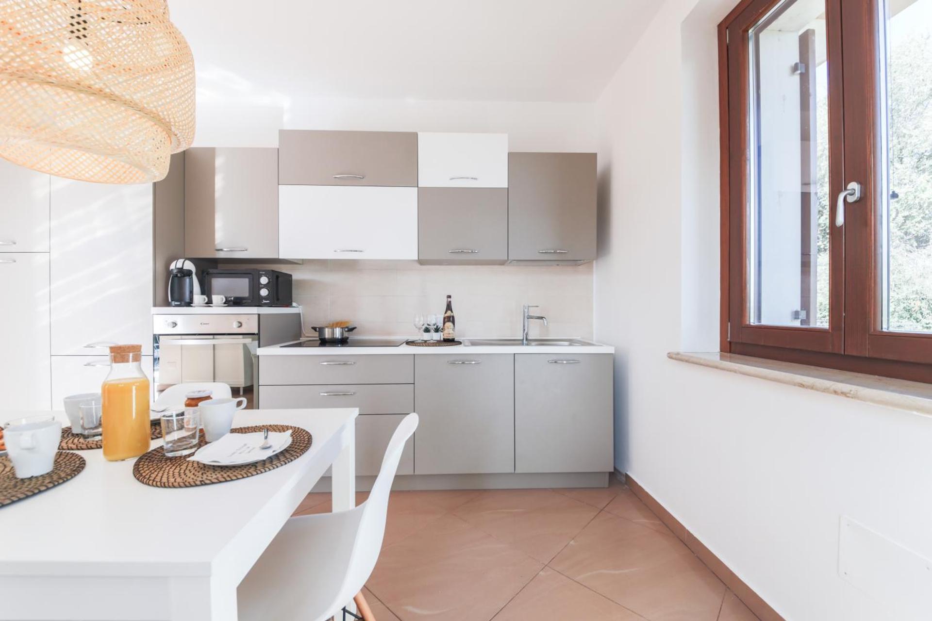 Kitchen or kitchenette