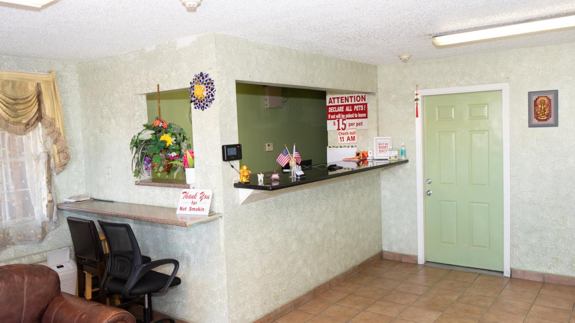 Colonial Inn Hammond