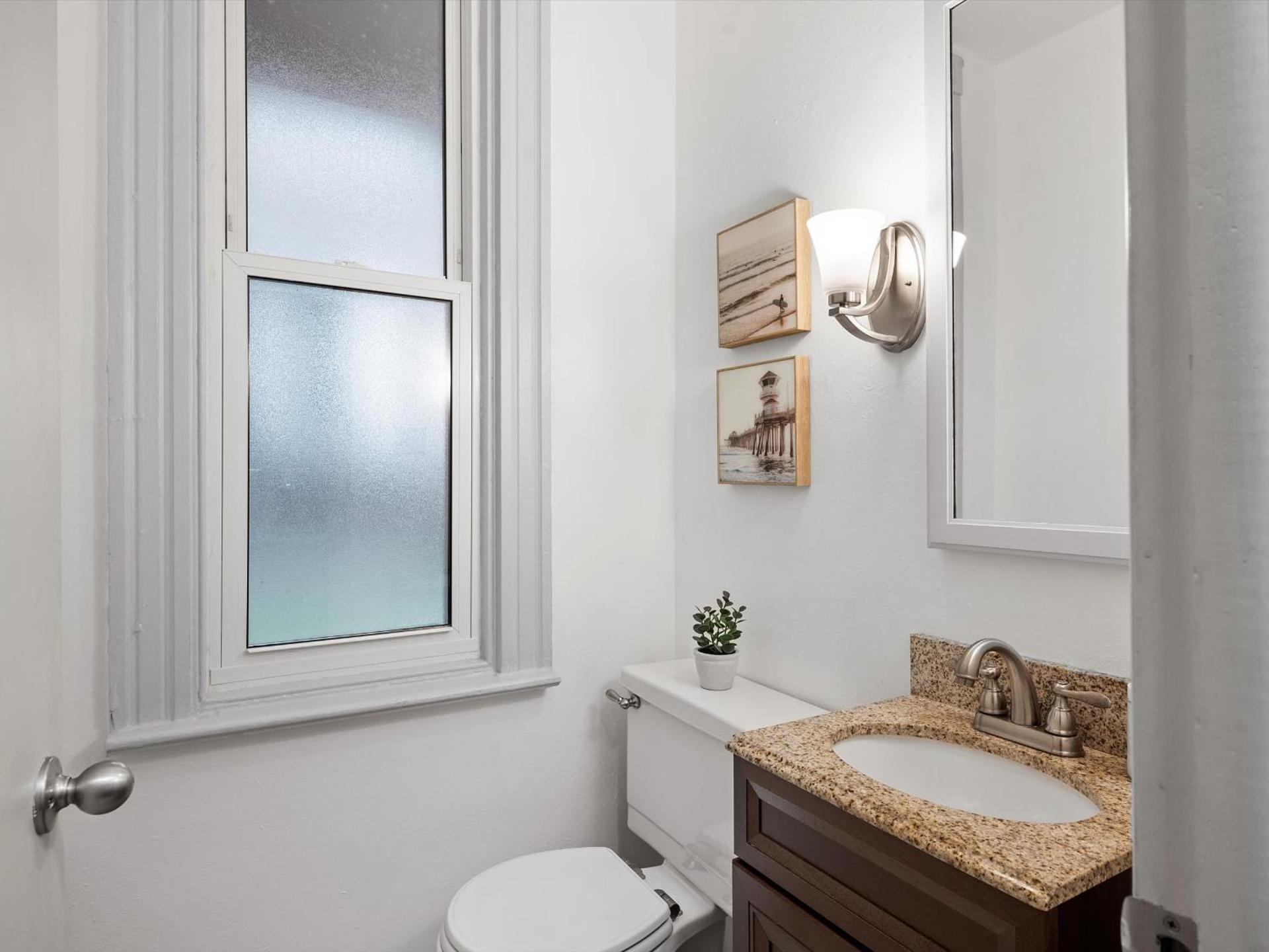 Oakland, Pittsburgh !E Cozy and Stylish Private Bedroom with Shared Bathroom