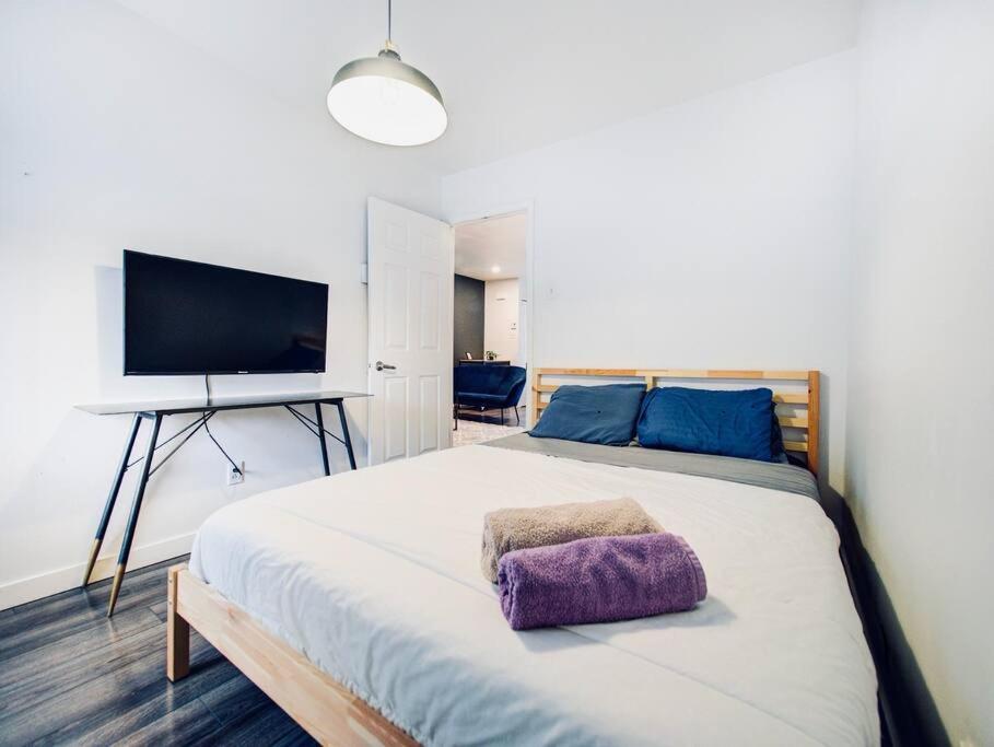 Charming 2 BD condo griffintown