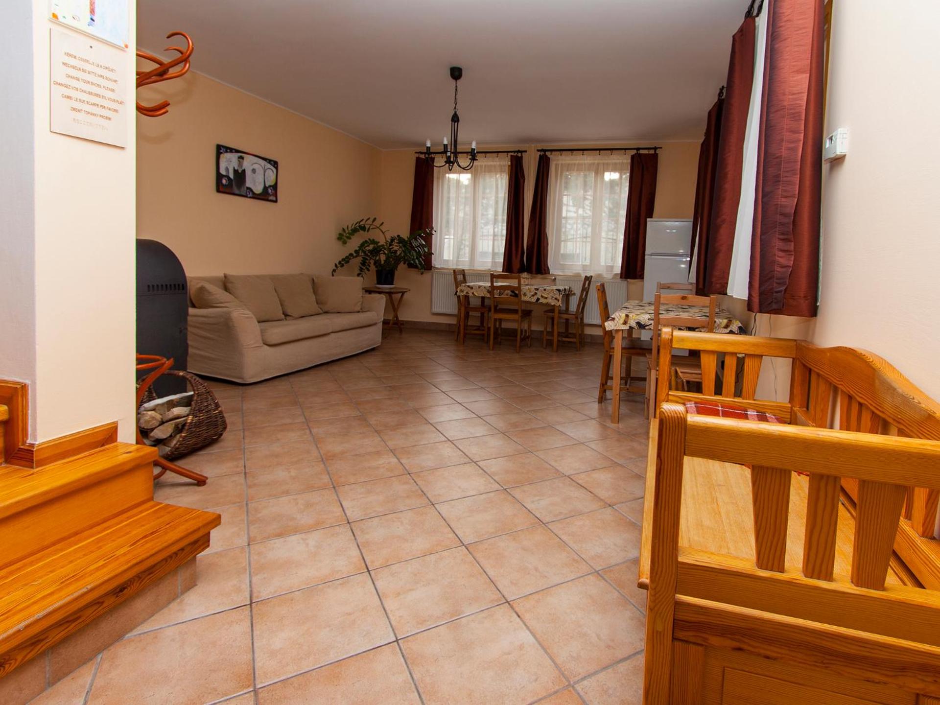 Communal lounge/ TV room