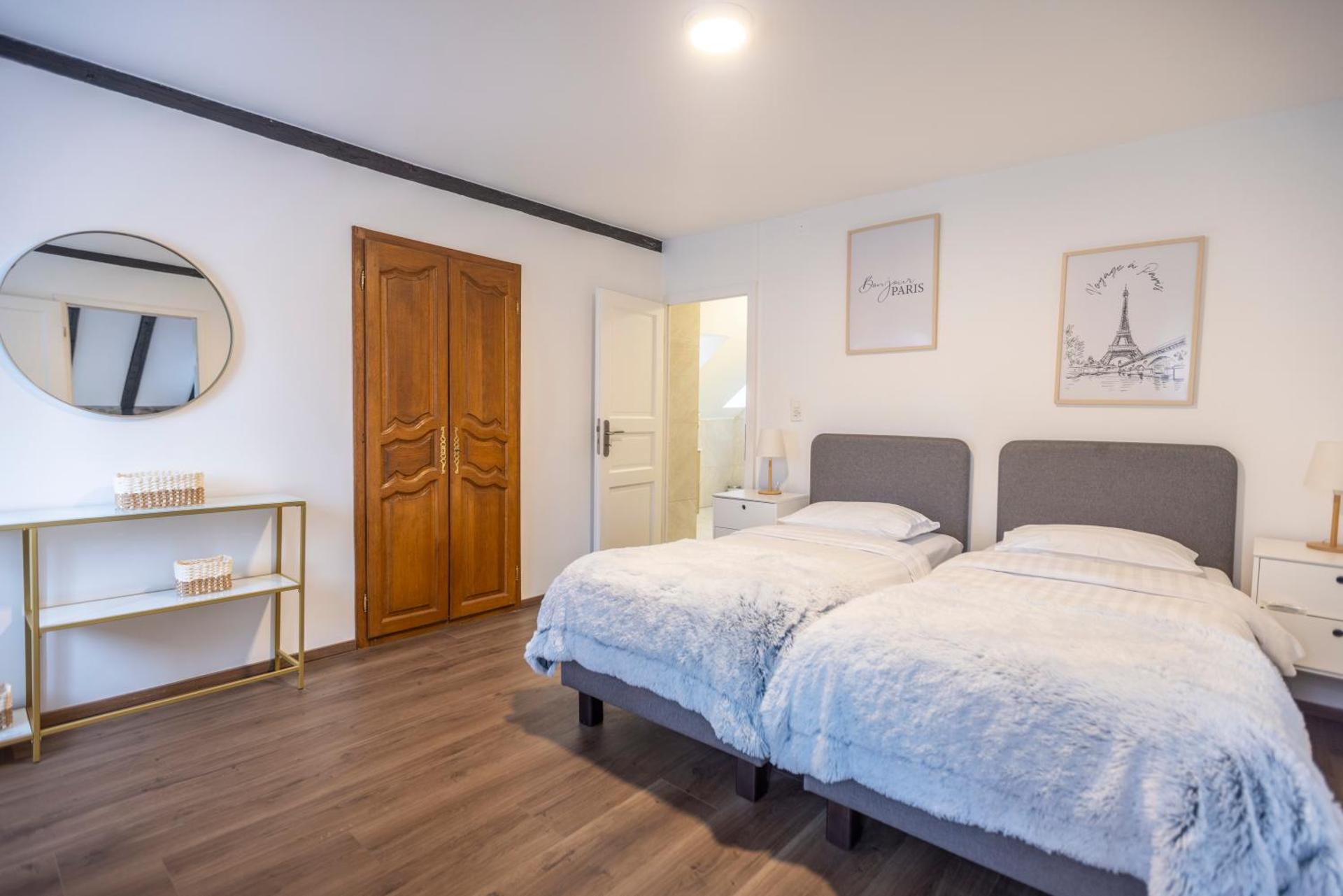 Two-Bedroom Deluxe Apartment