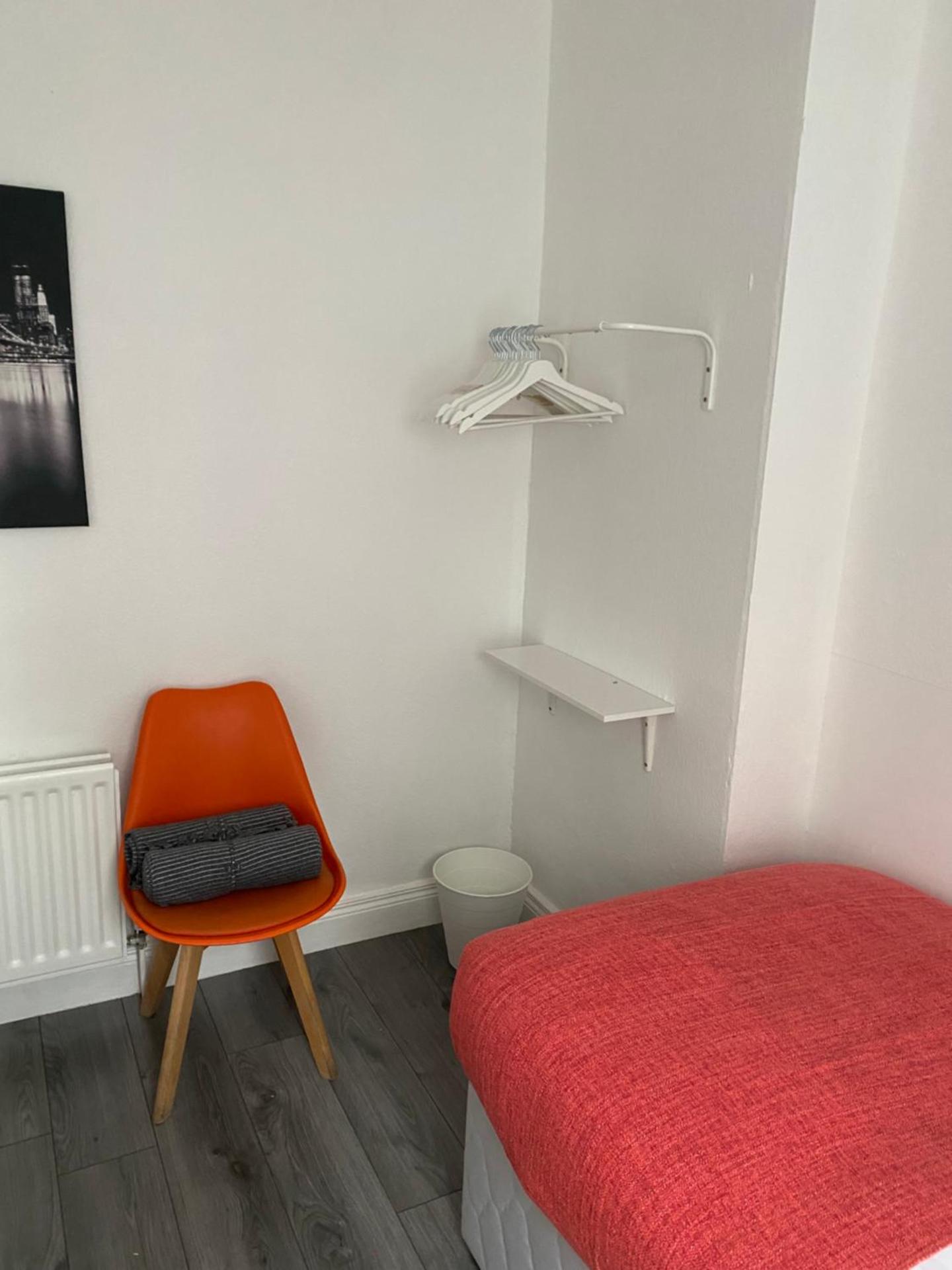 Twin Room - Botanic, Belfast