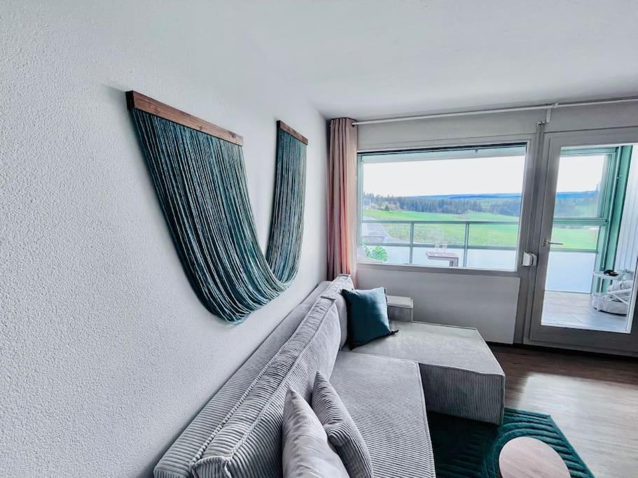 Apartment mit Wintergarten & Grüner Aussicht im Schwarzwald