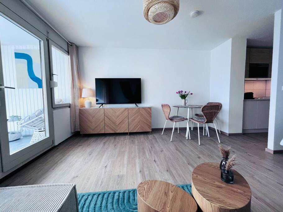 Apartment mit Wintergarten & Grüner Aussicht im Schwarzwald