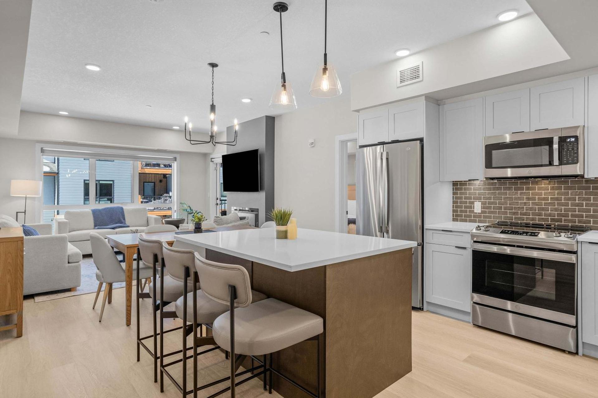 Kitchen or kitchenette