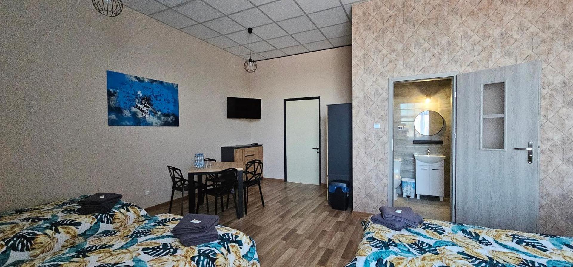 Quadruple Room with Private Bathroom