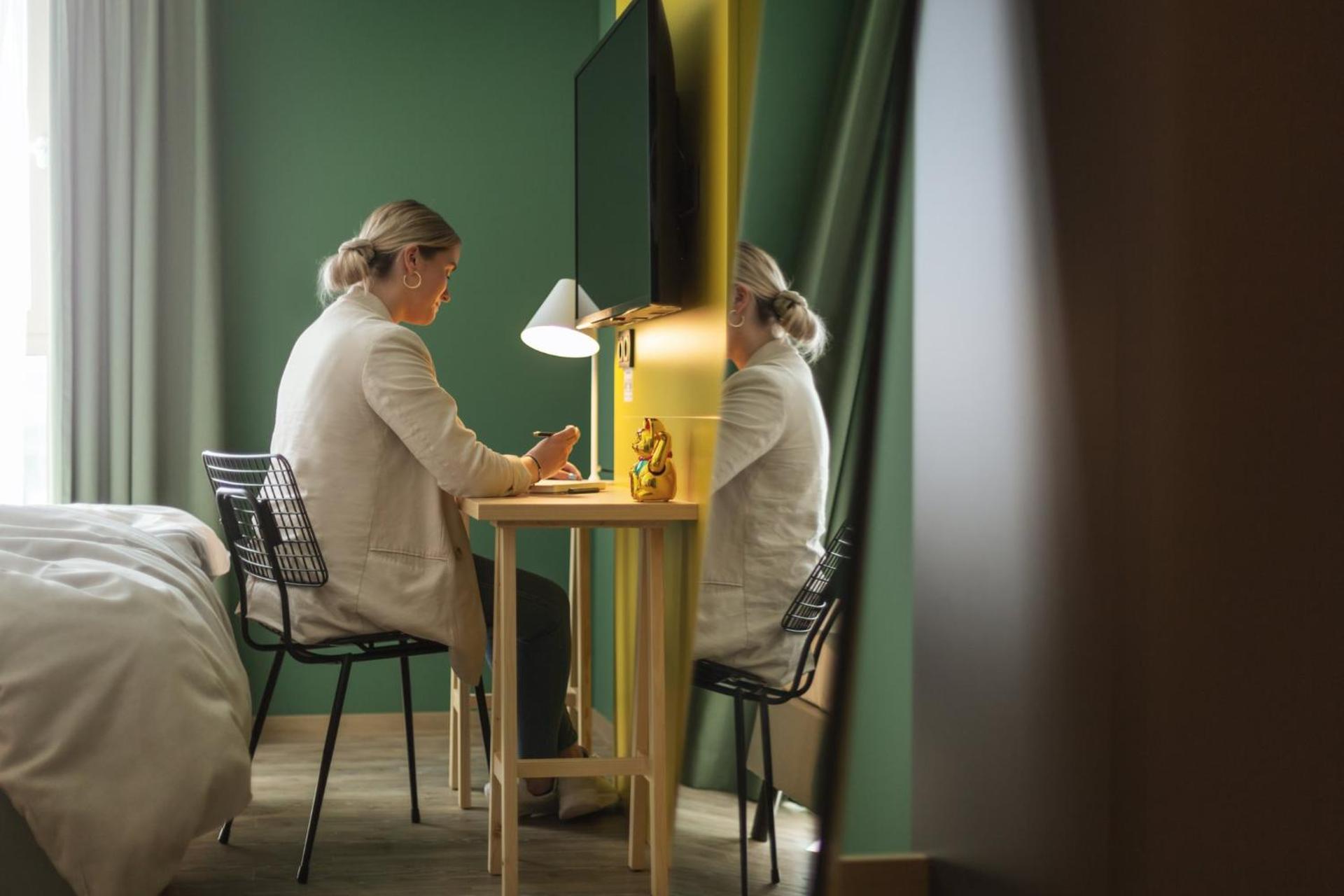 Photo of the whole room