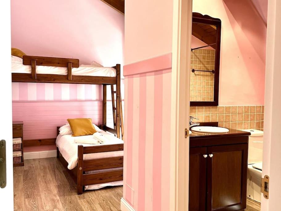 Mas Can Serra, casa a Queixans